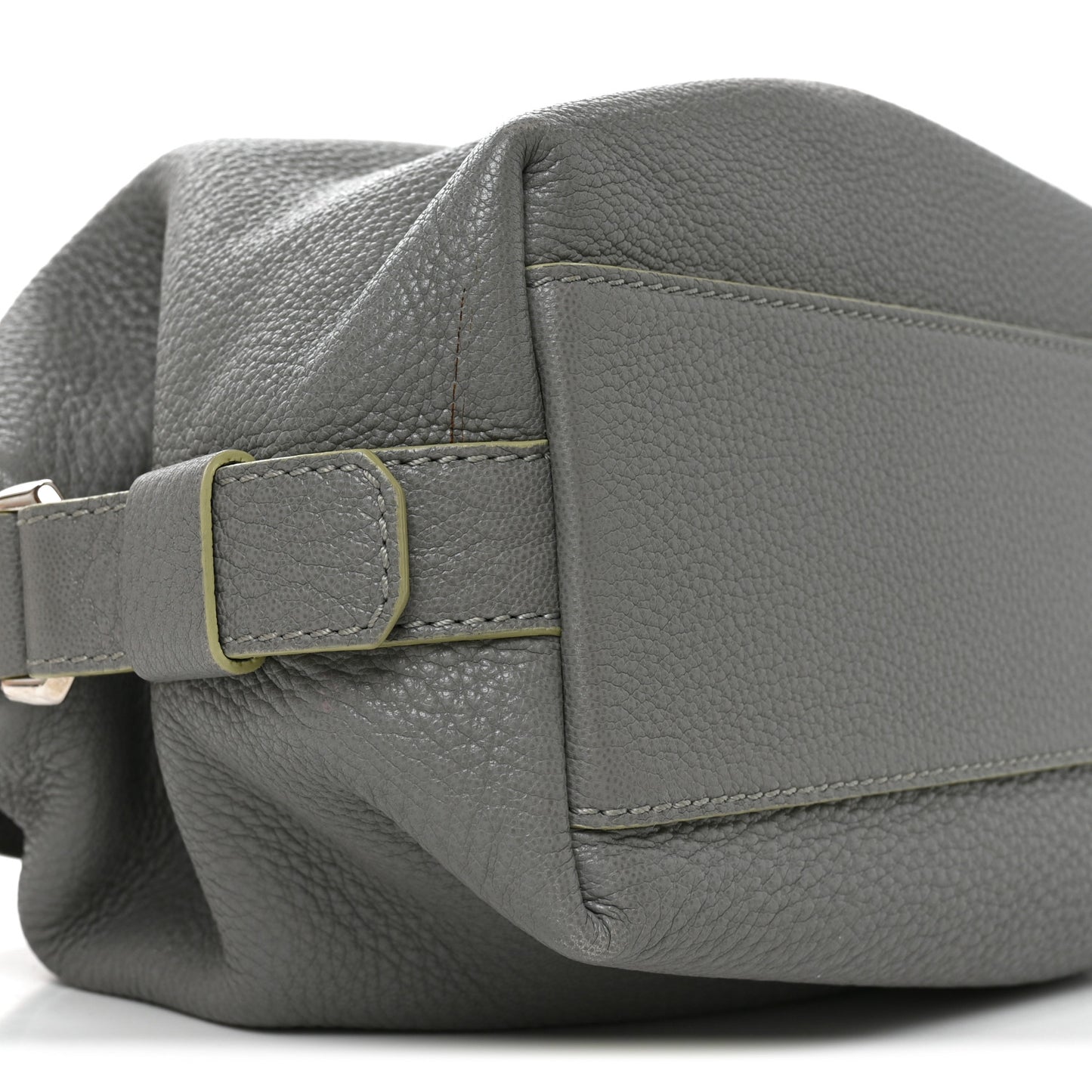 Pebbled Calfskin Small Nightingale Pearl Grey