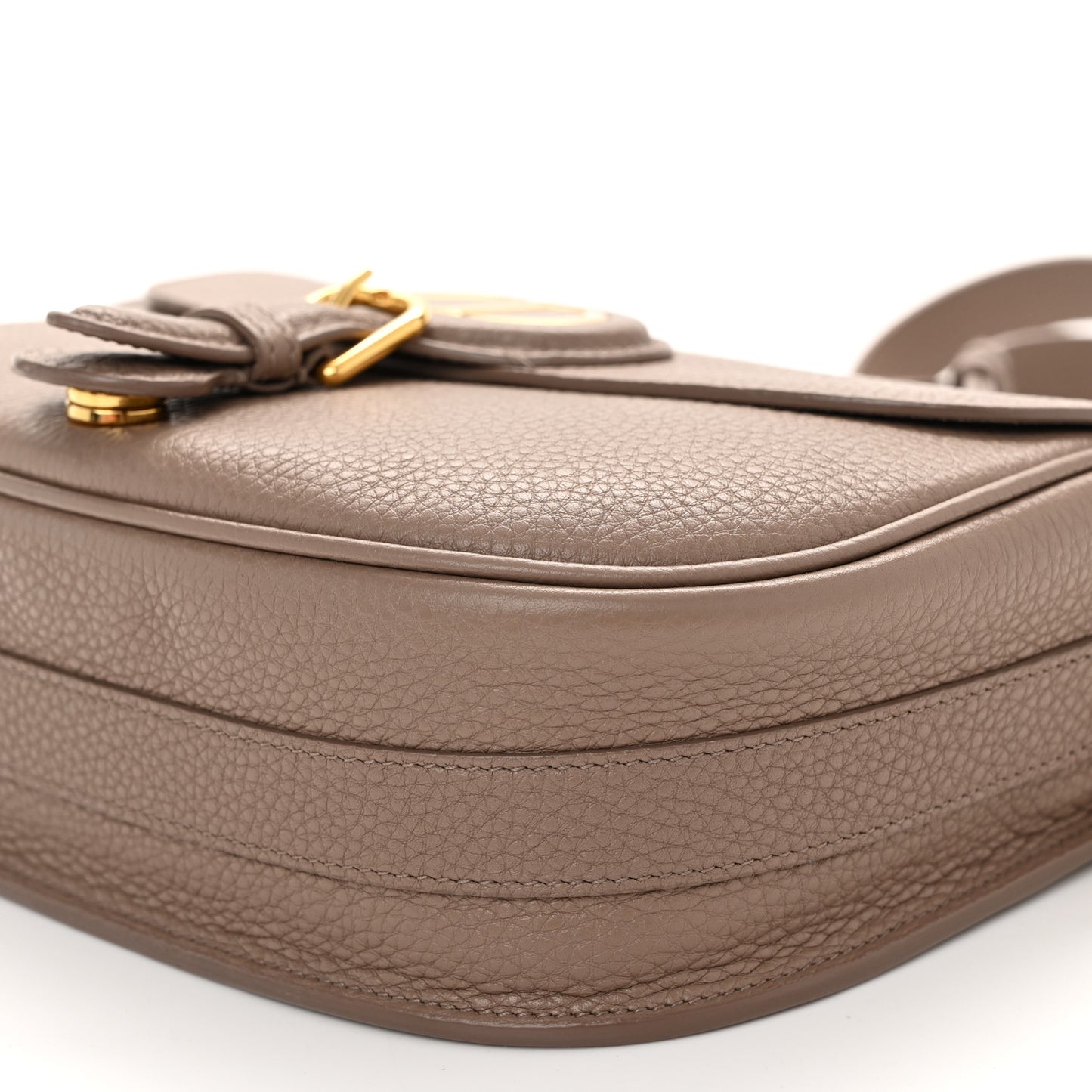 Grained Calfskin Medium Bobby Flap Warm Taupe