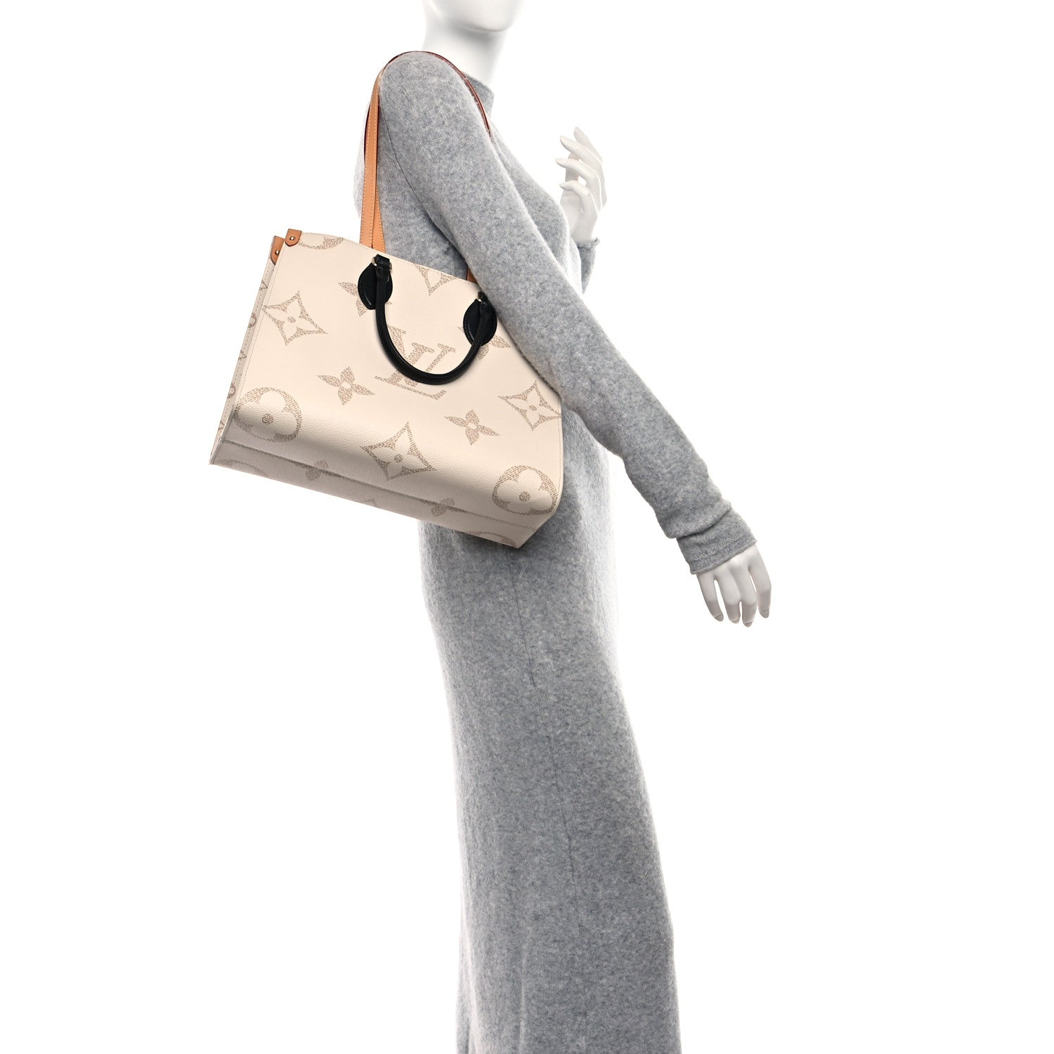 Louis Vuitton Monogram Dune Giant Onthego MM 2 of 13