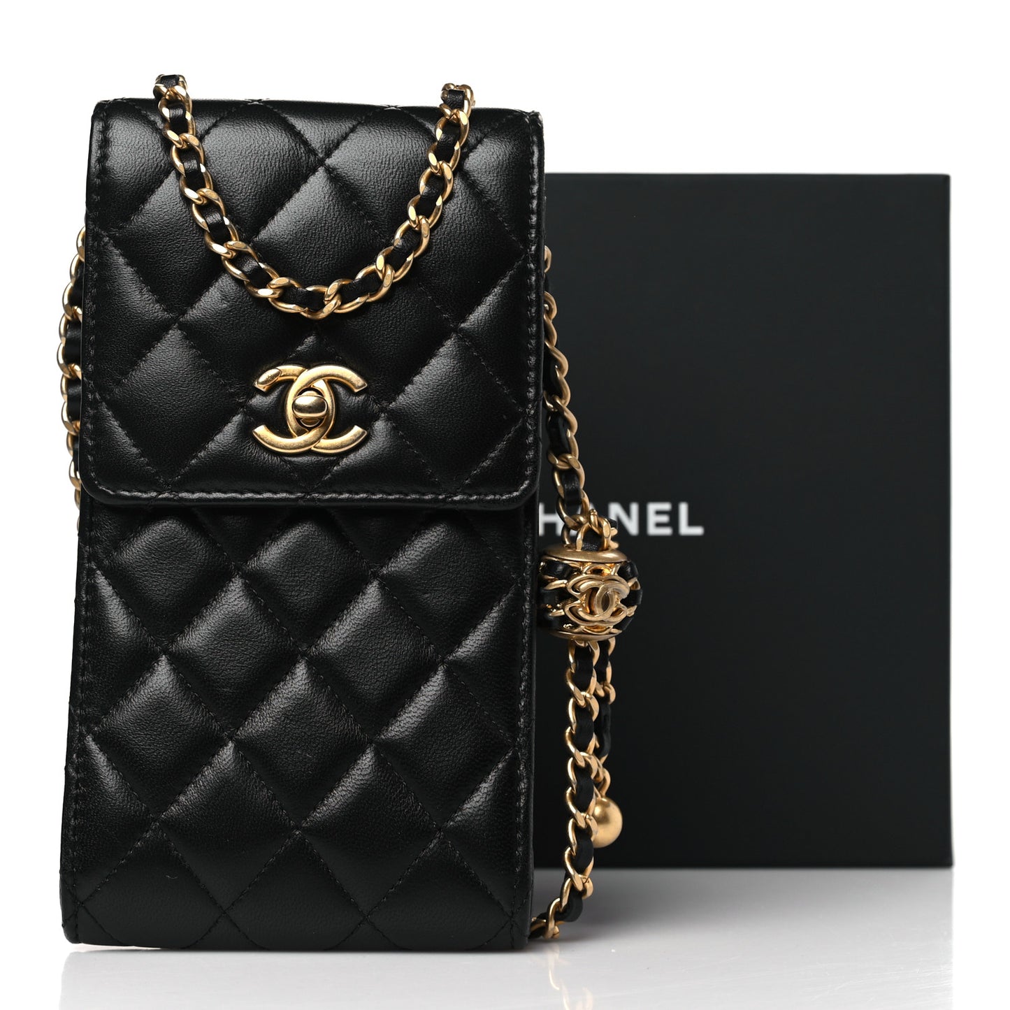 Lambskin Quilted Pearl Crush Phone Holder With Chain Black