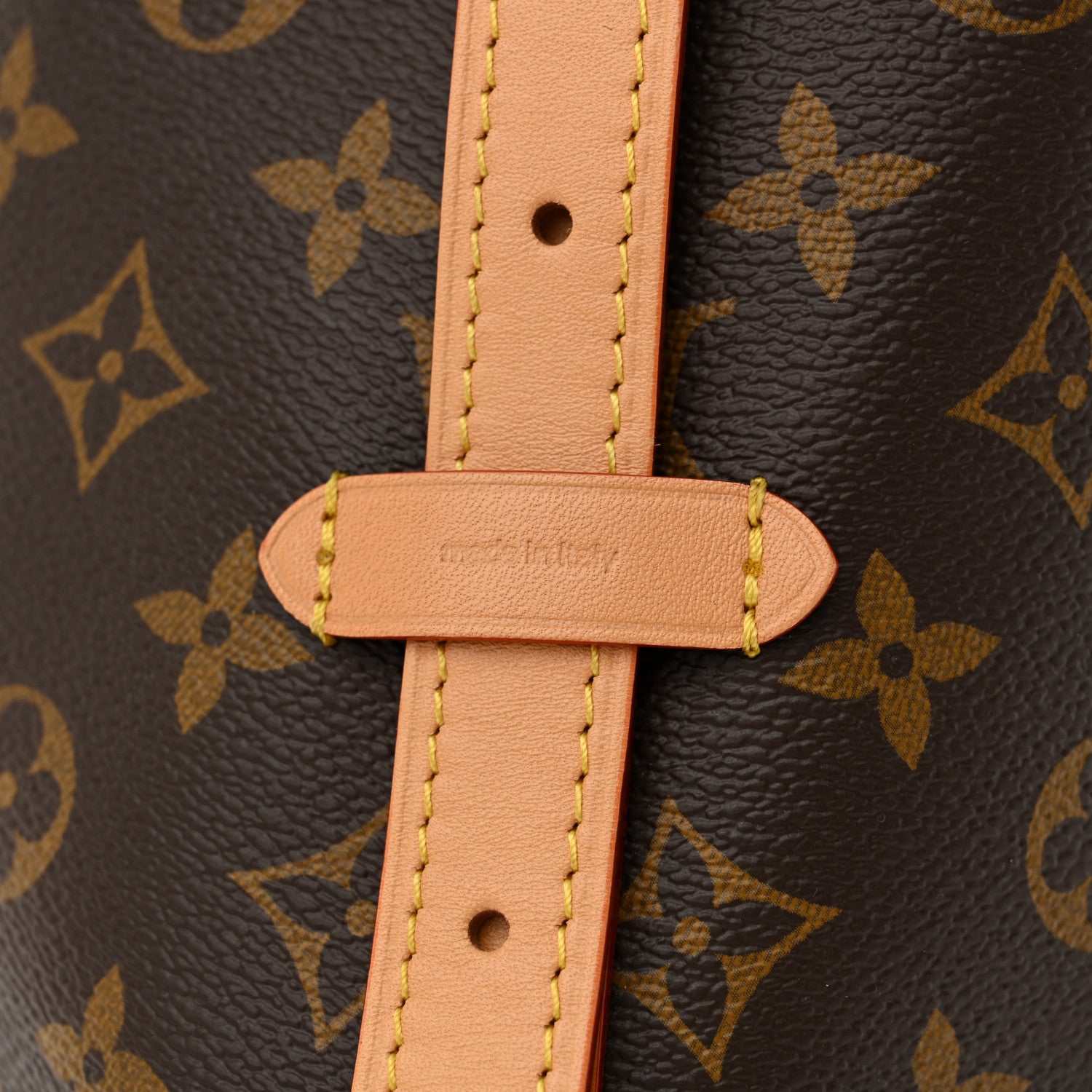 Louis Vuitton Monogram Carryall MM 8 of 11
