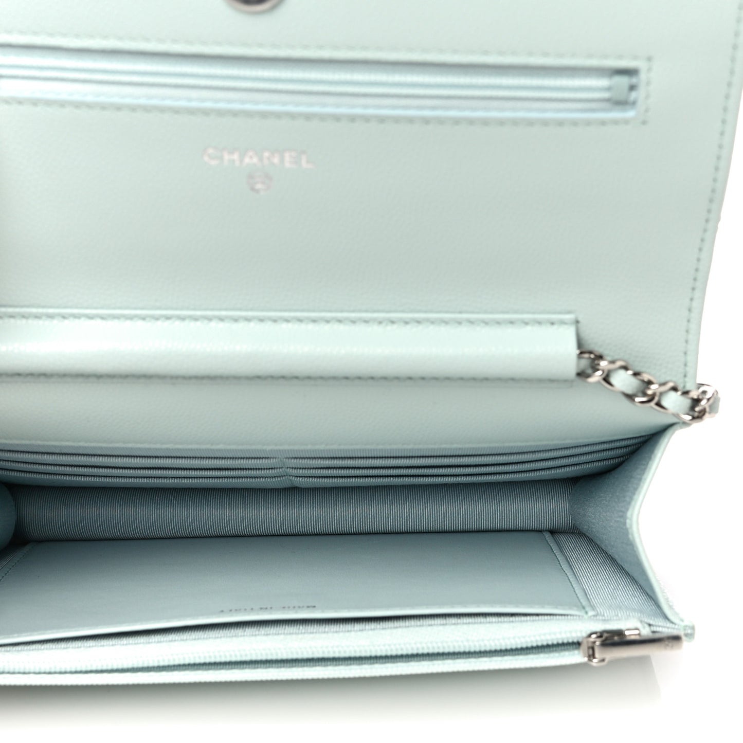 Caviar Quilted Wallet On Chain WOC Light Blue
