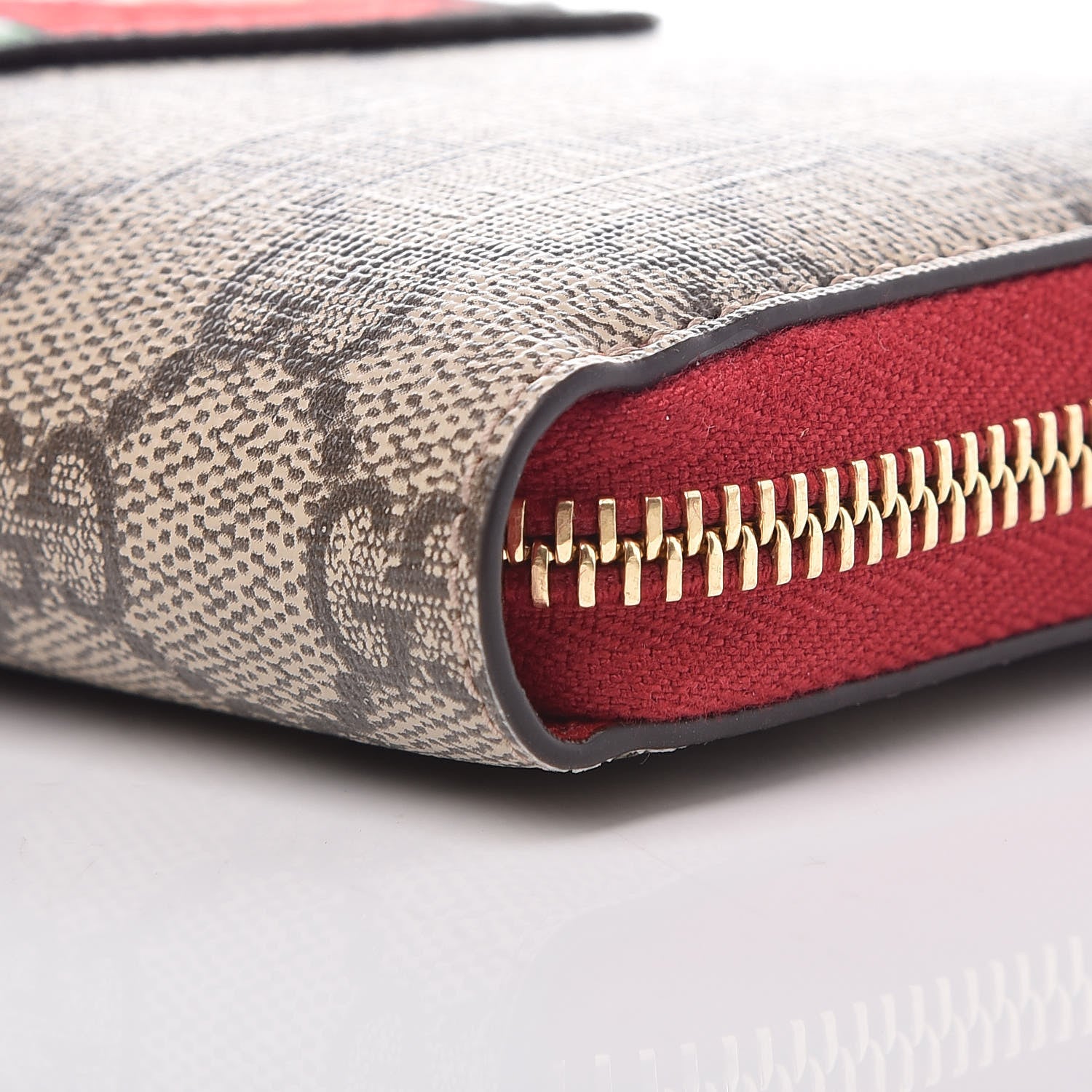 Gucci GG Supreme Monogram Kingsnake Heart Embroidered Zip Around Wallet Red 5 of 9