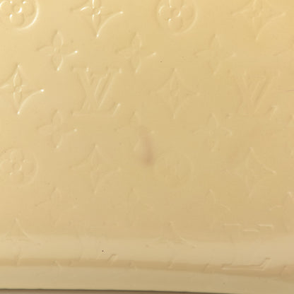 Louis Vuitton Vernis Brea GM Blanc Corail 15 of 19