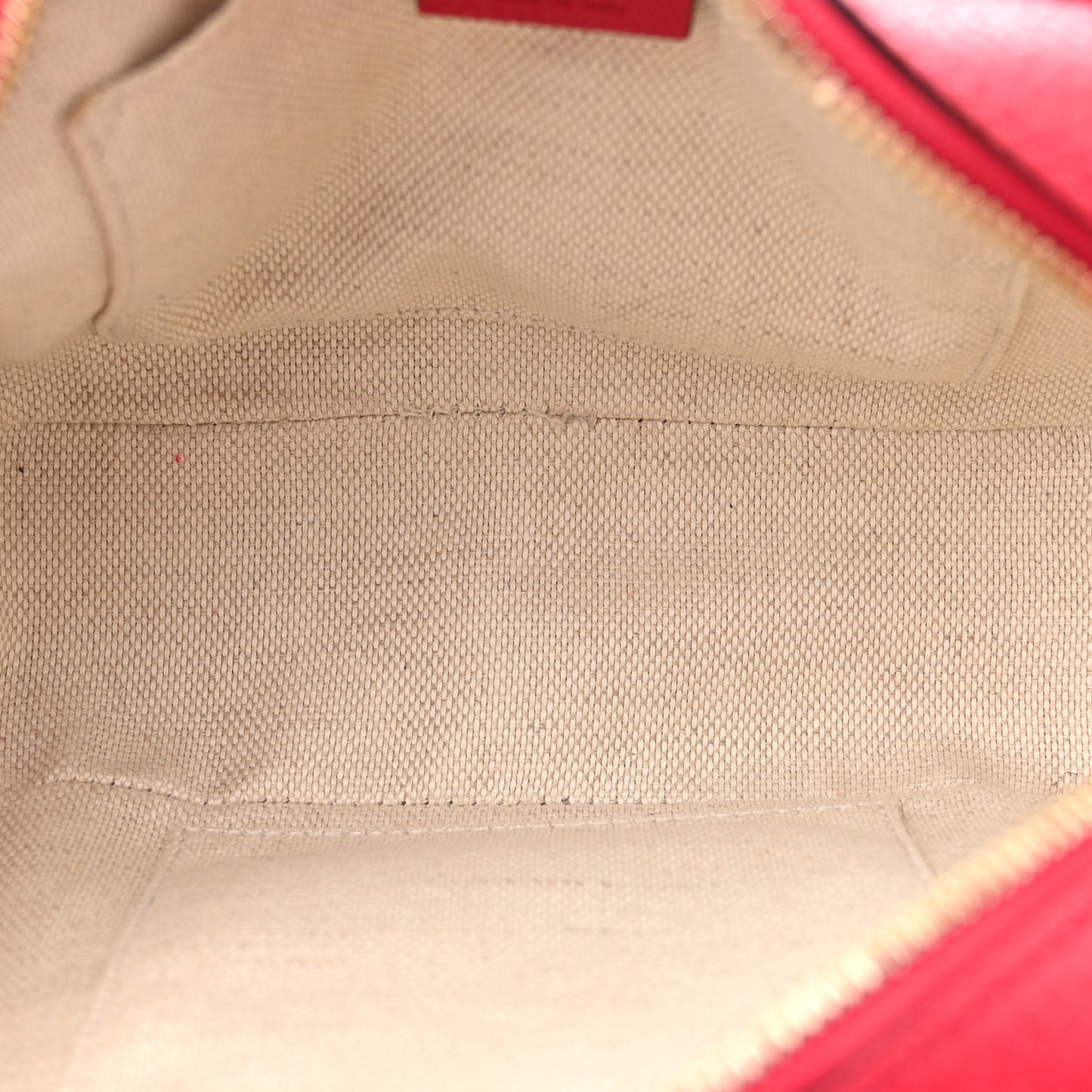 Pebbled Calfskin Small Soho Disco Bag Tabasco Red