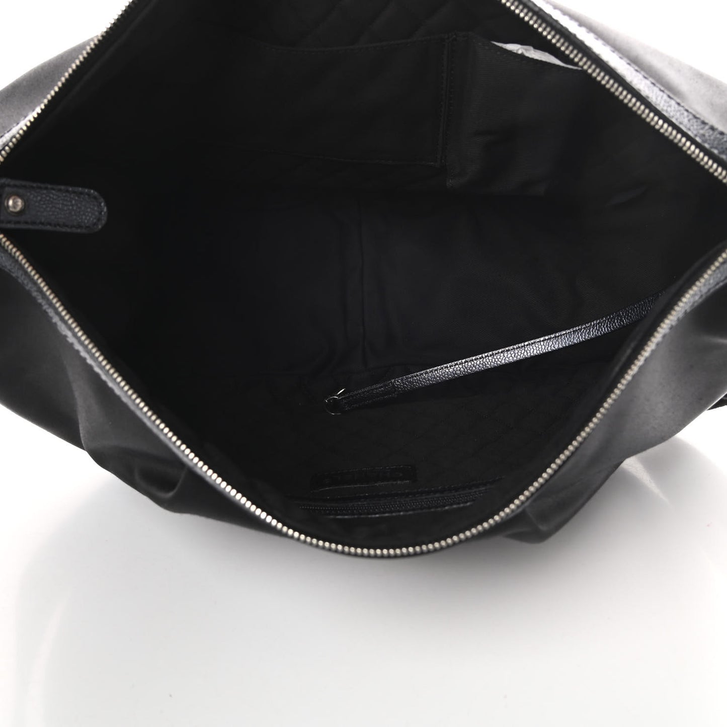 Satin Caviar CC Hobo Black