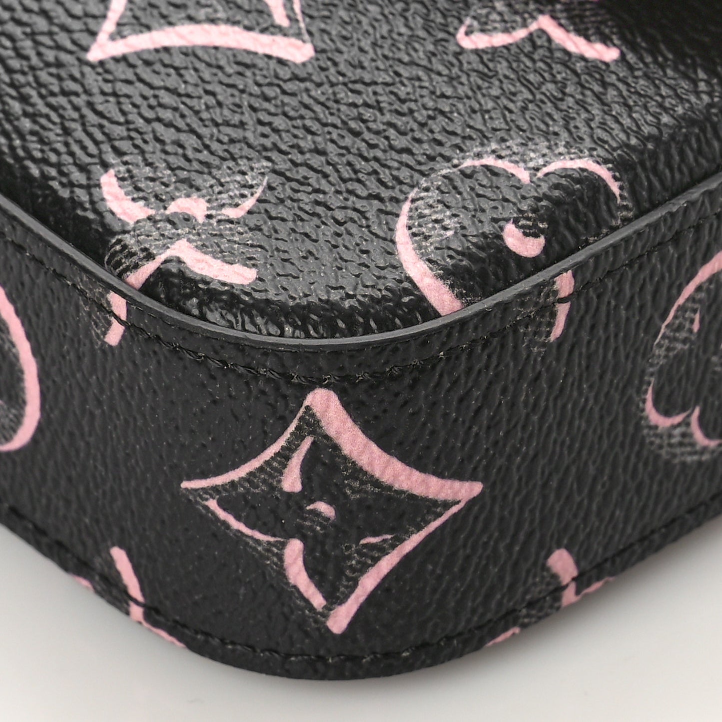 Monogram Fall For You Felicie Strap & Go Black