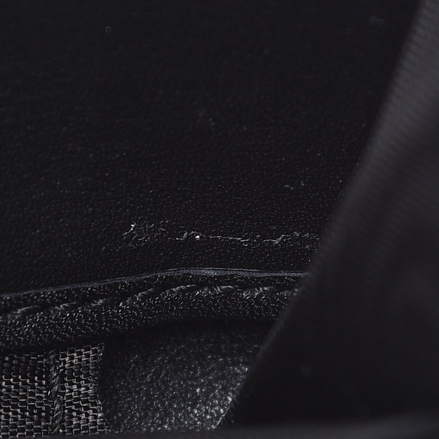 Calfskin Matelasse Pearly GG Marmont Zip Around Wallet Black