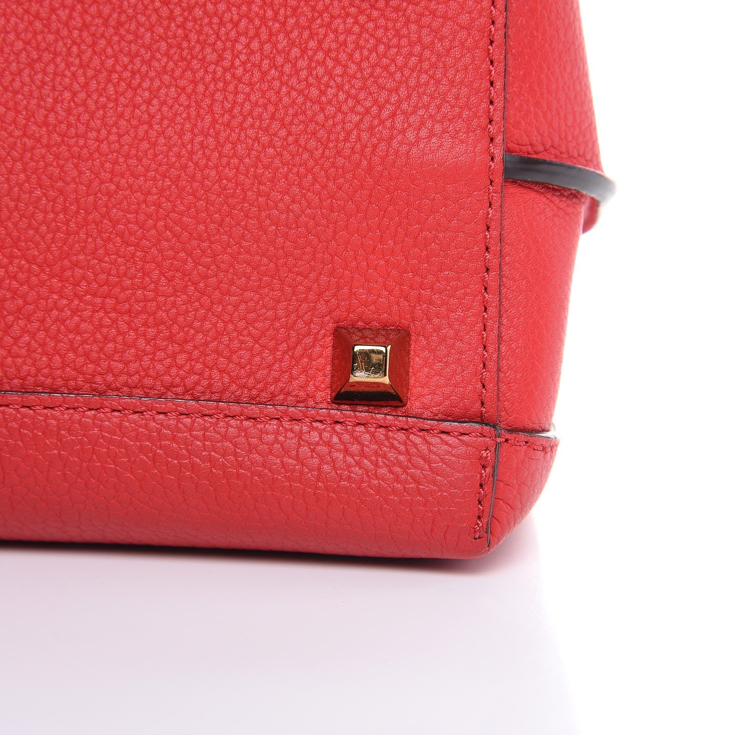 MCM Grained Calfskin Medium Milla Hobo Ruby Red 21 of 24