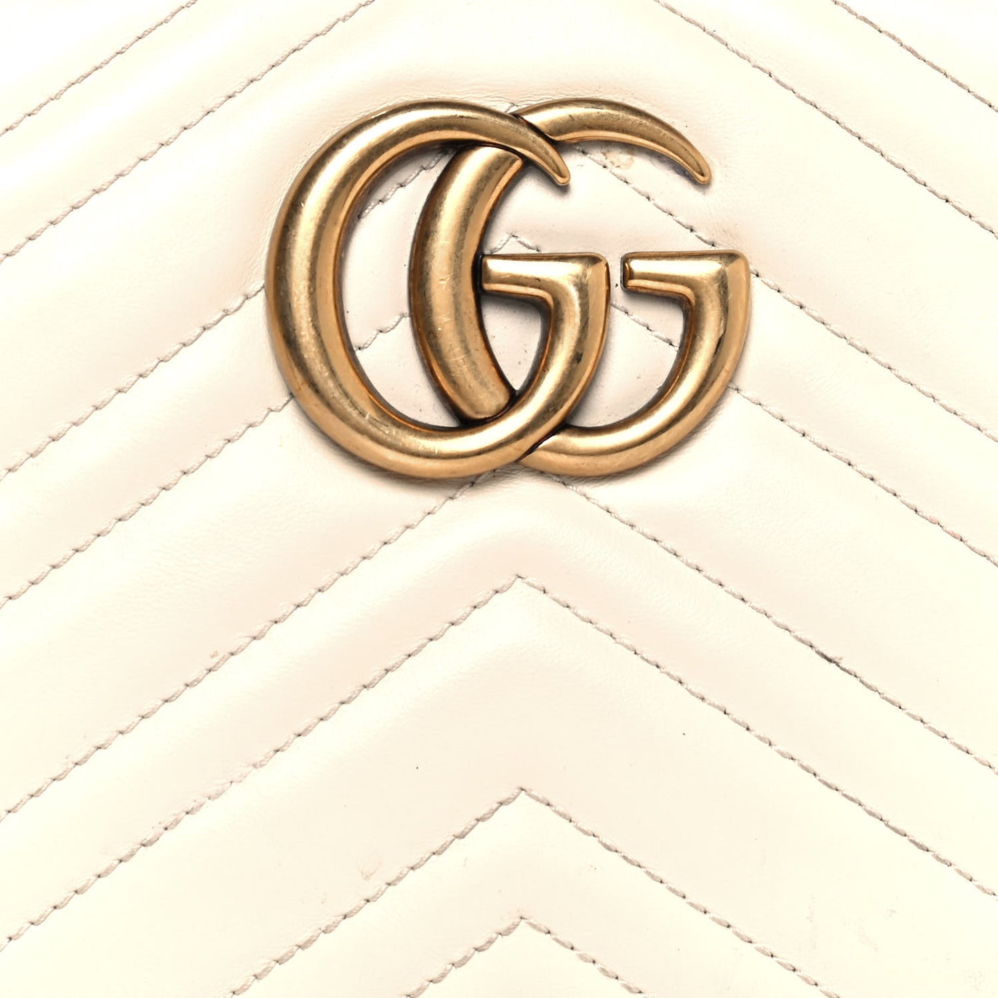 Calfskin Matelasse Small GG Marmont Chain Shoulder Bag White