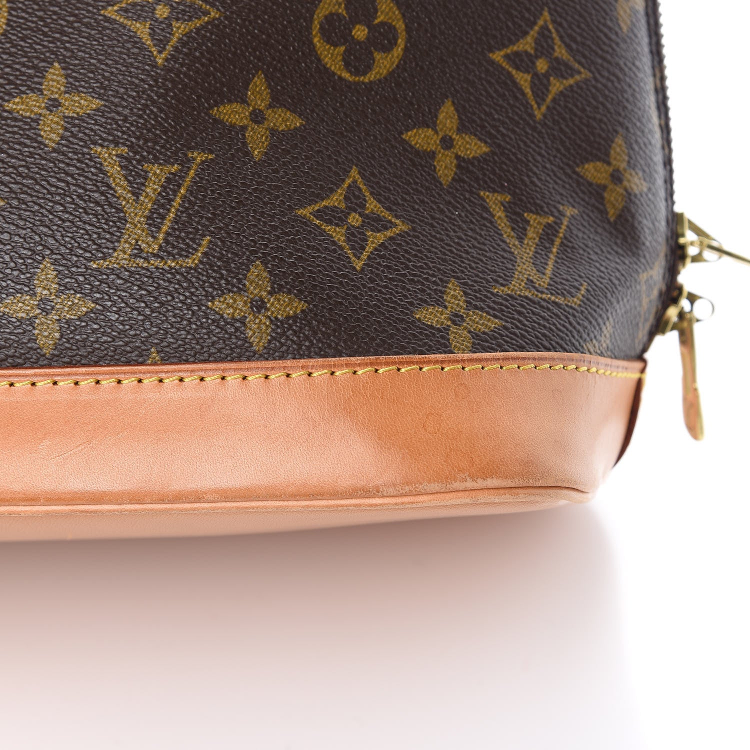 Louis Vuitton Monogram Alma PM 9 of 13
