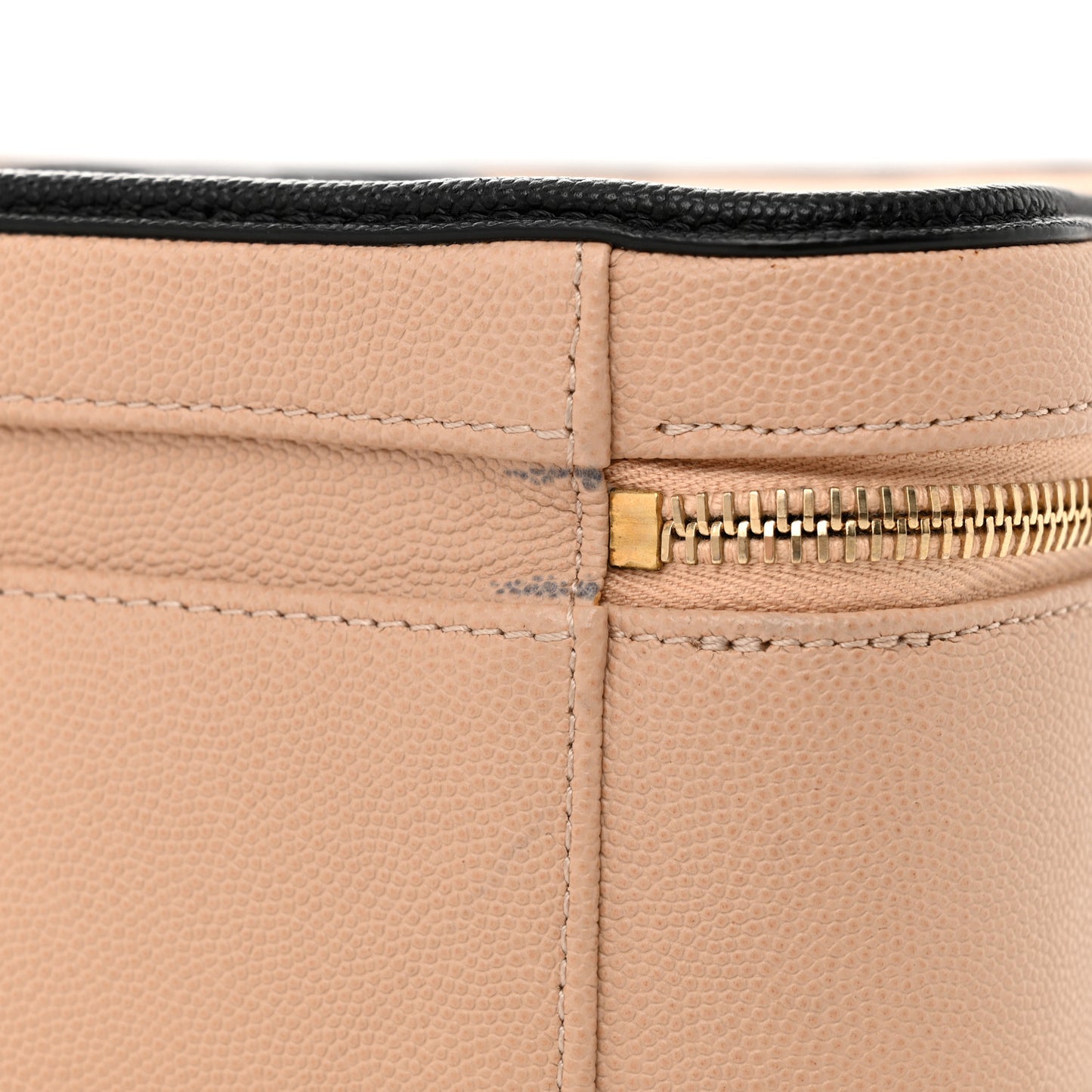 Caviar Quilted Medium CC Filigree Vanity Case Beige Black