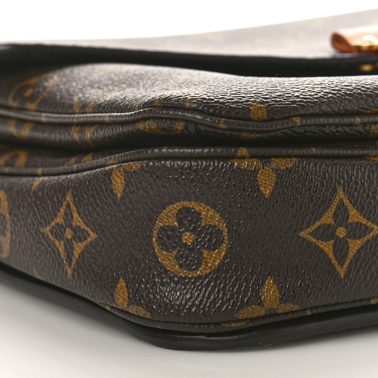 Louis Vuitton Monogram Pochette Metis 9 of 11
