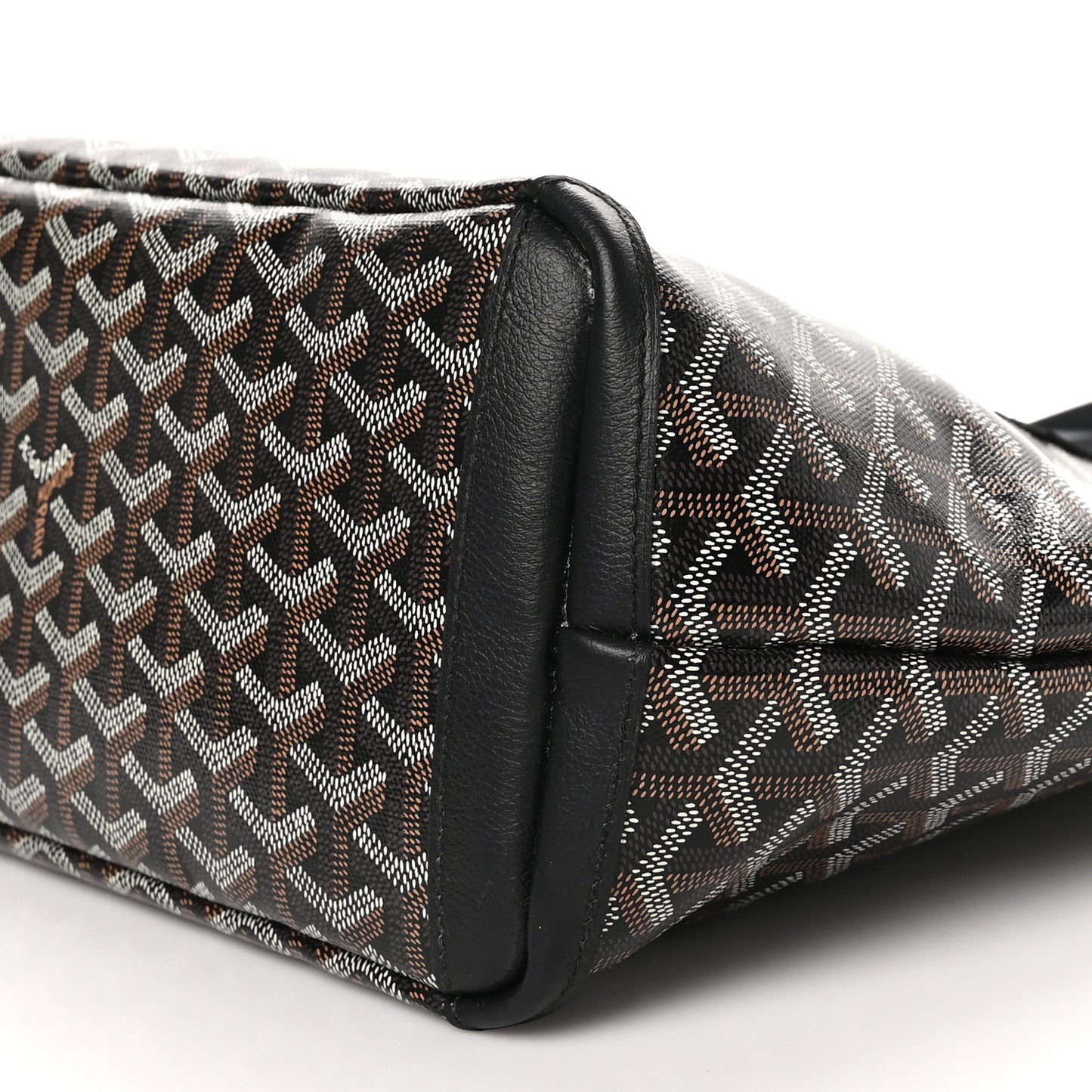 Goyardine Artois PM Black