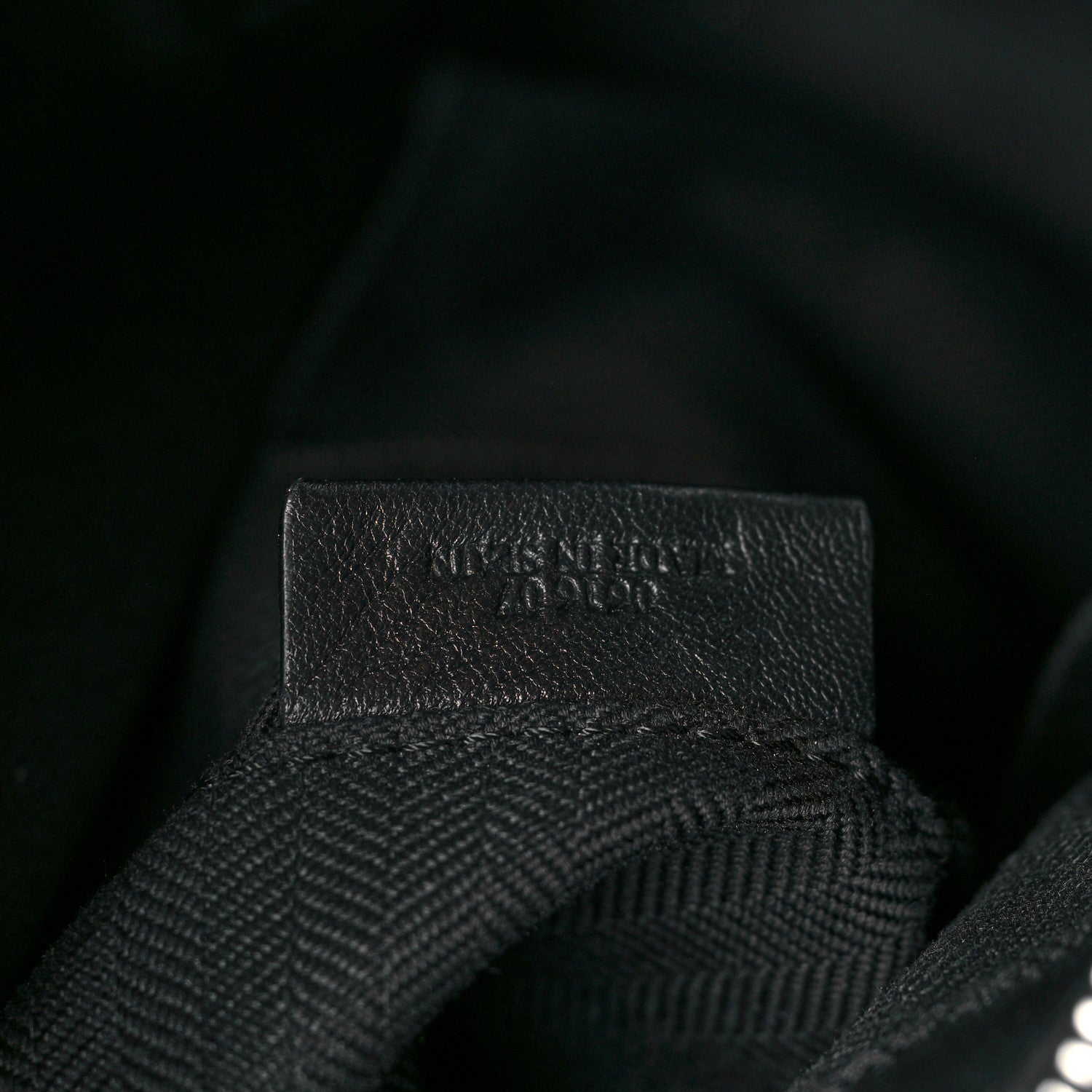 Loewe Calfskin Zipper Puzzle Bag Black 7 of 10