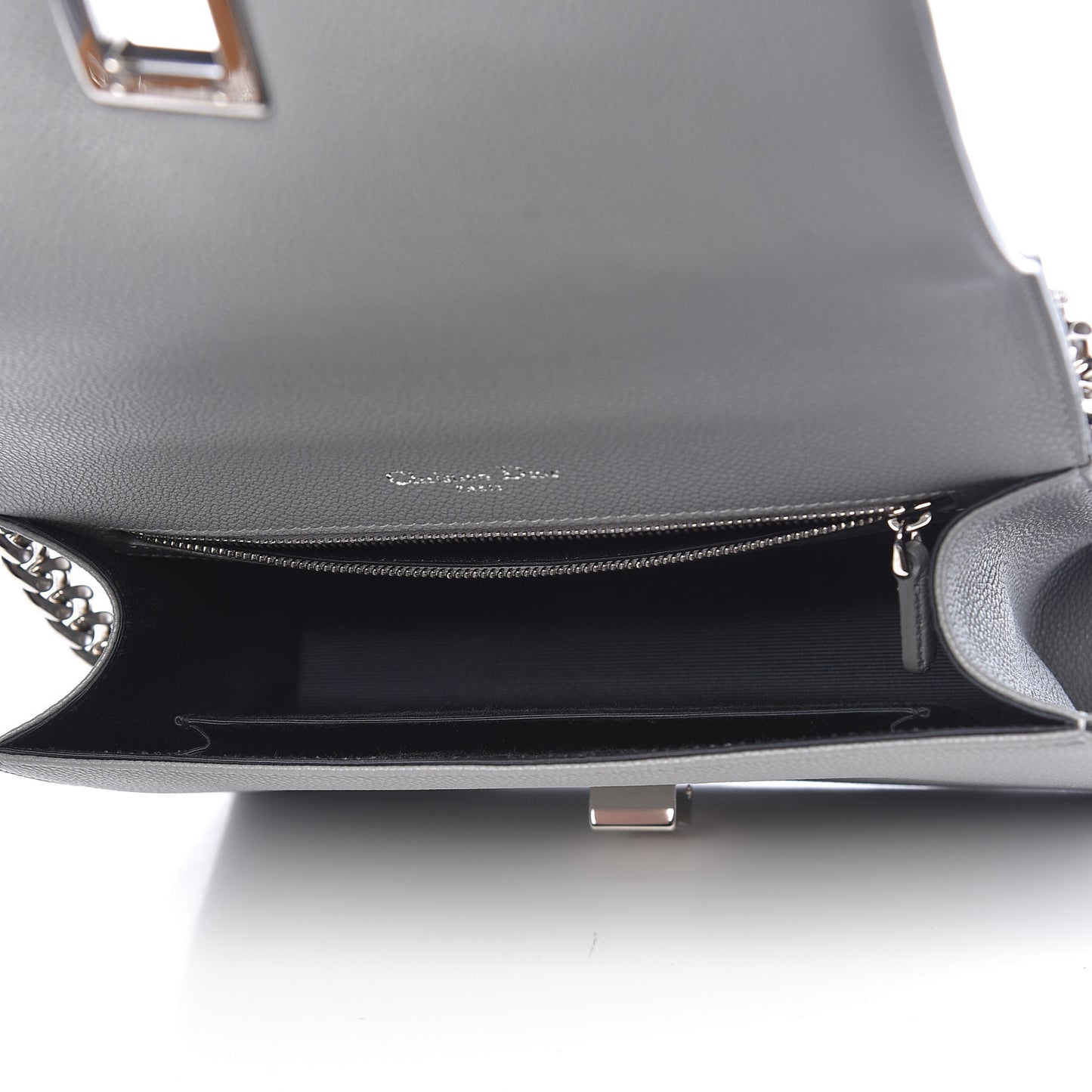 Grained Calfskin Medium Diorama Flap Bag Gris