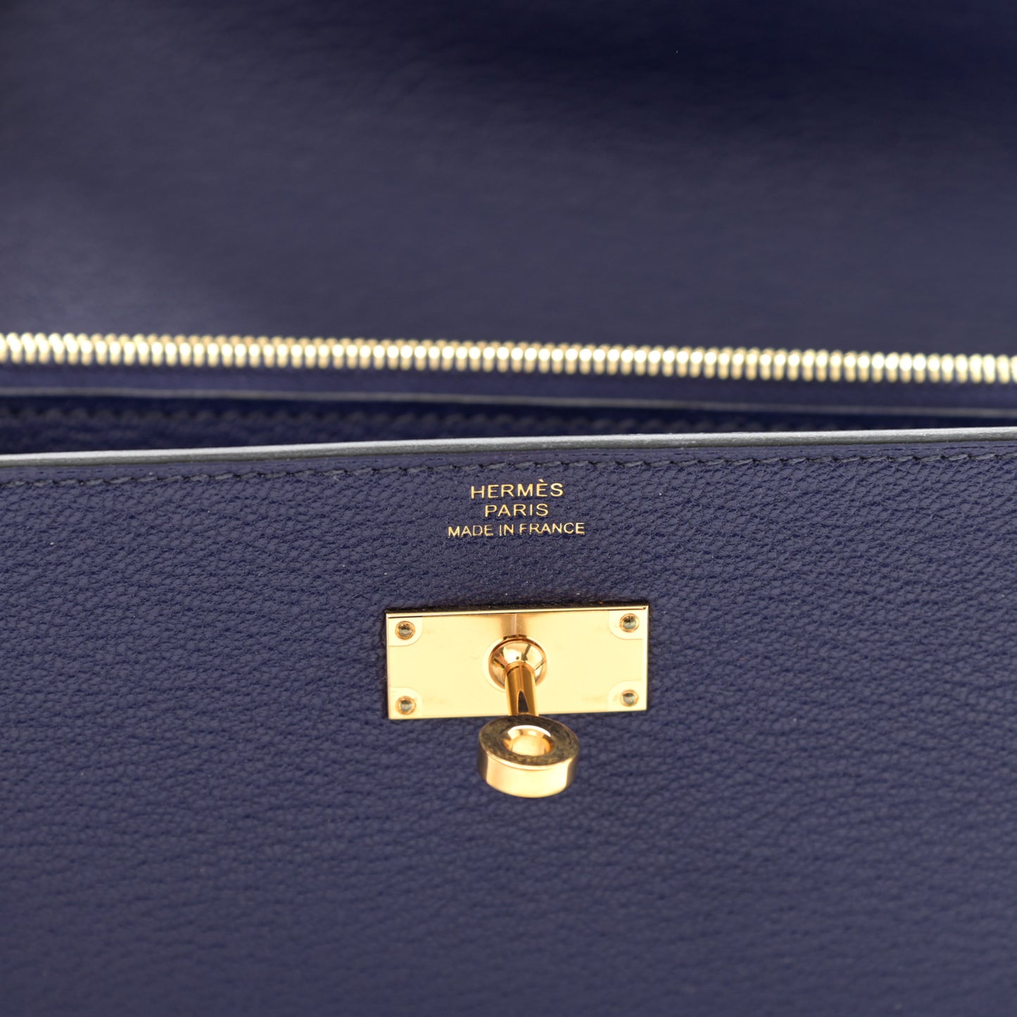 Chevre Mysore Kelly Longue Wallet Bleu Ecre