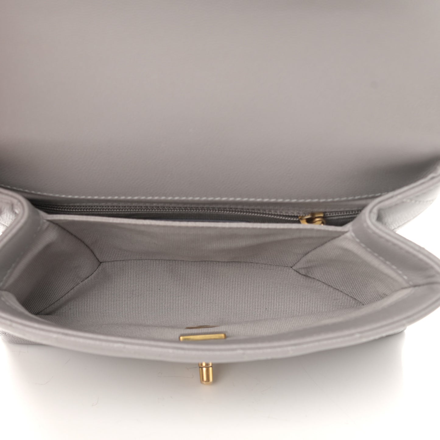 Caviar Quilted Mini Bracelet On Chain Flap Grey