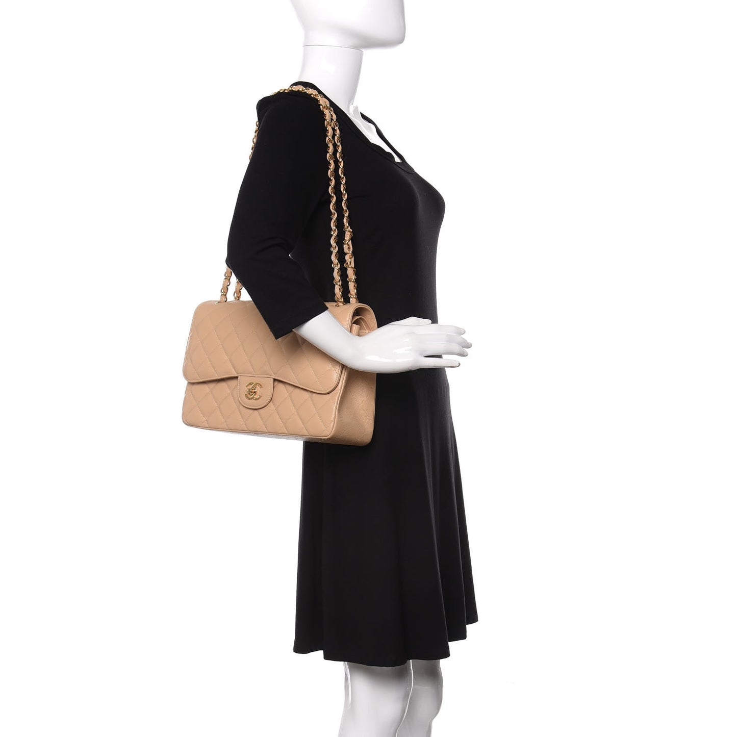 Caviar Quilted Jumbo Double Flap Beige Clair