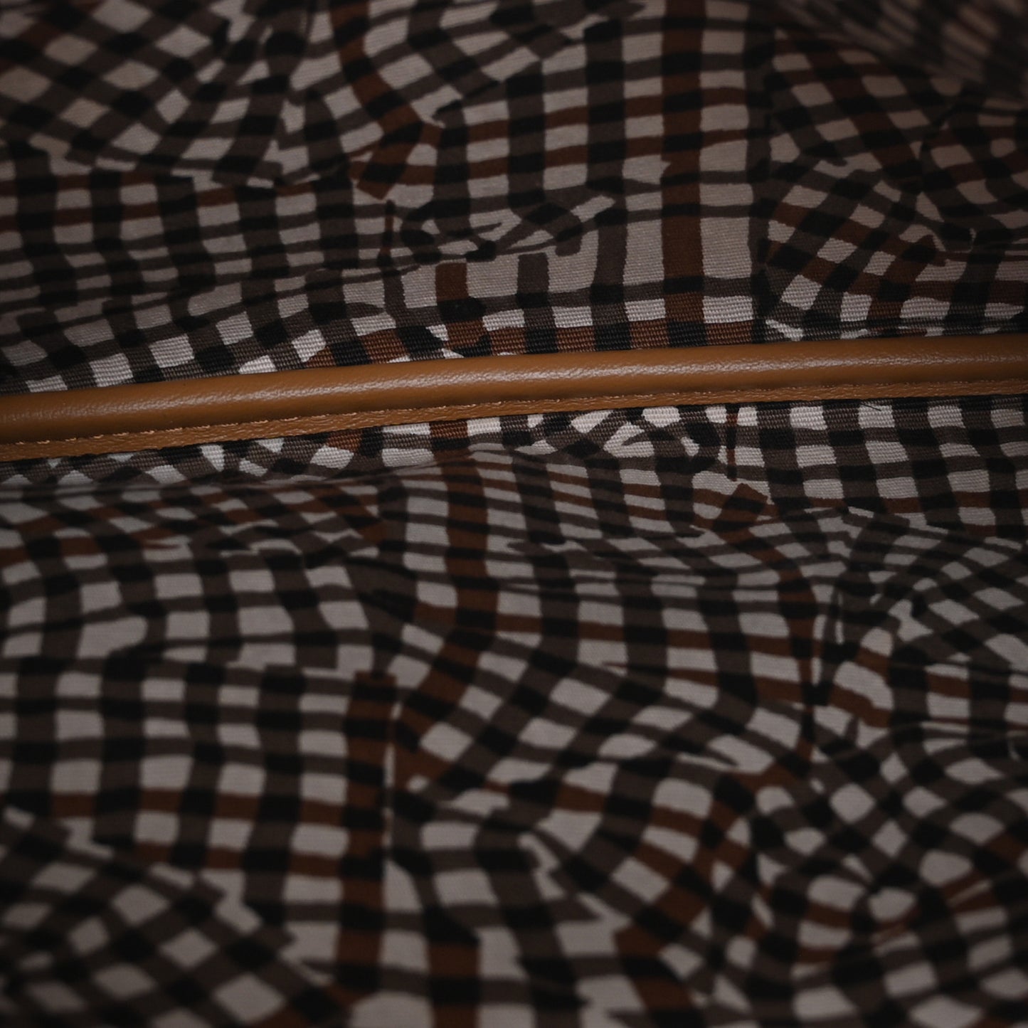 Visetos Medium Stark Wristlet Pouch Cognac