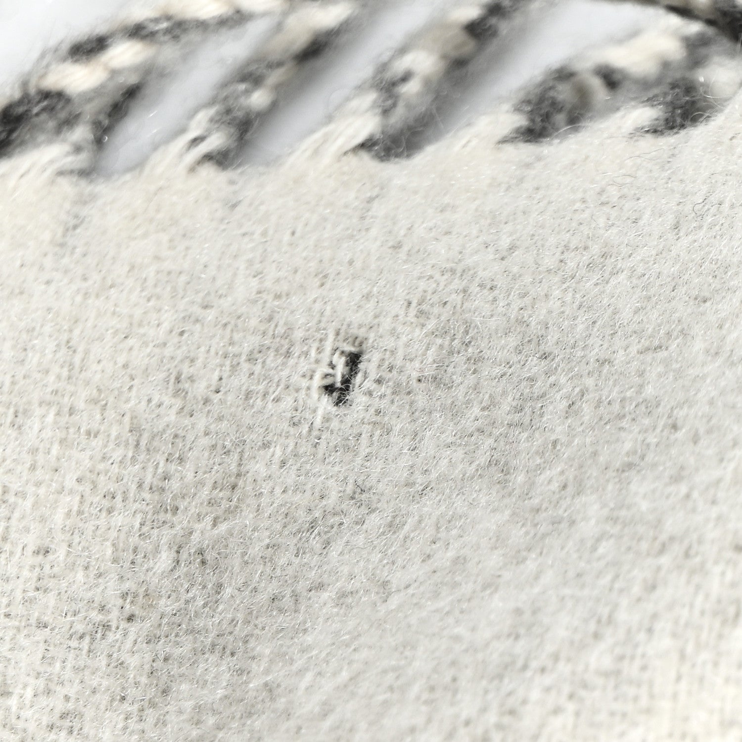 Hermes Cashmere Recto Verso Muffler Creme Gris Clair 5 of 6