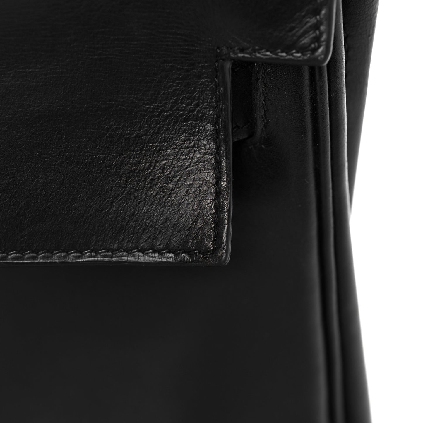 Box Kelly Retourne 32 Black