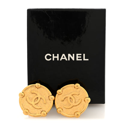 Chanel Round CC Clip On Earrings Gold 5 of 5