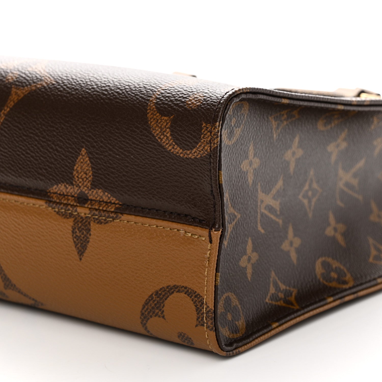 Louis Vuitton Reverse Monogram Giant Onthego PM 9 of 10