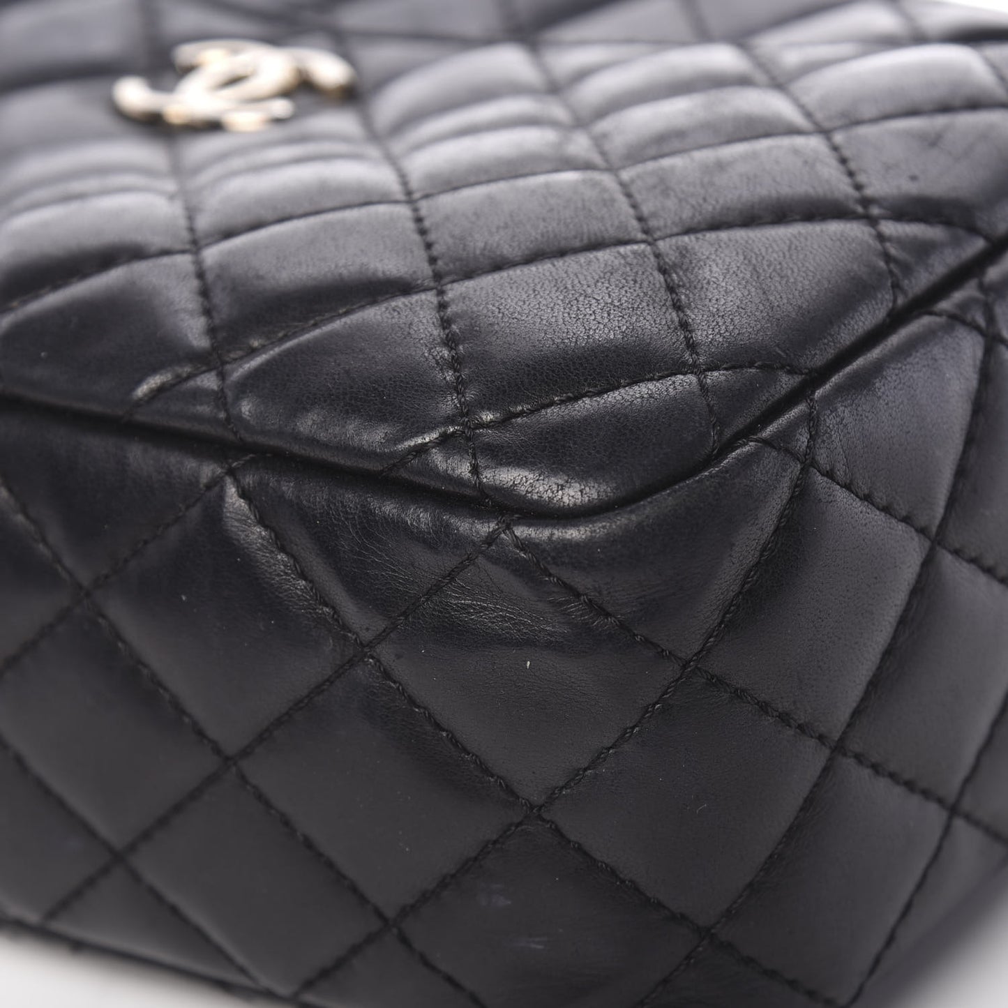 Lambskin Quilted Medium Camera Case Black