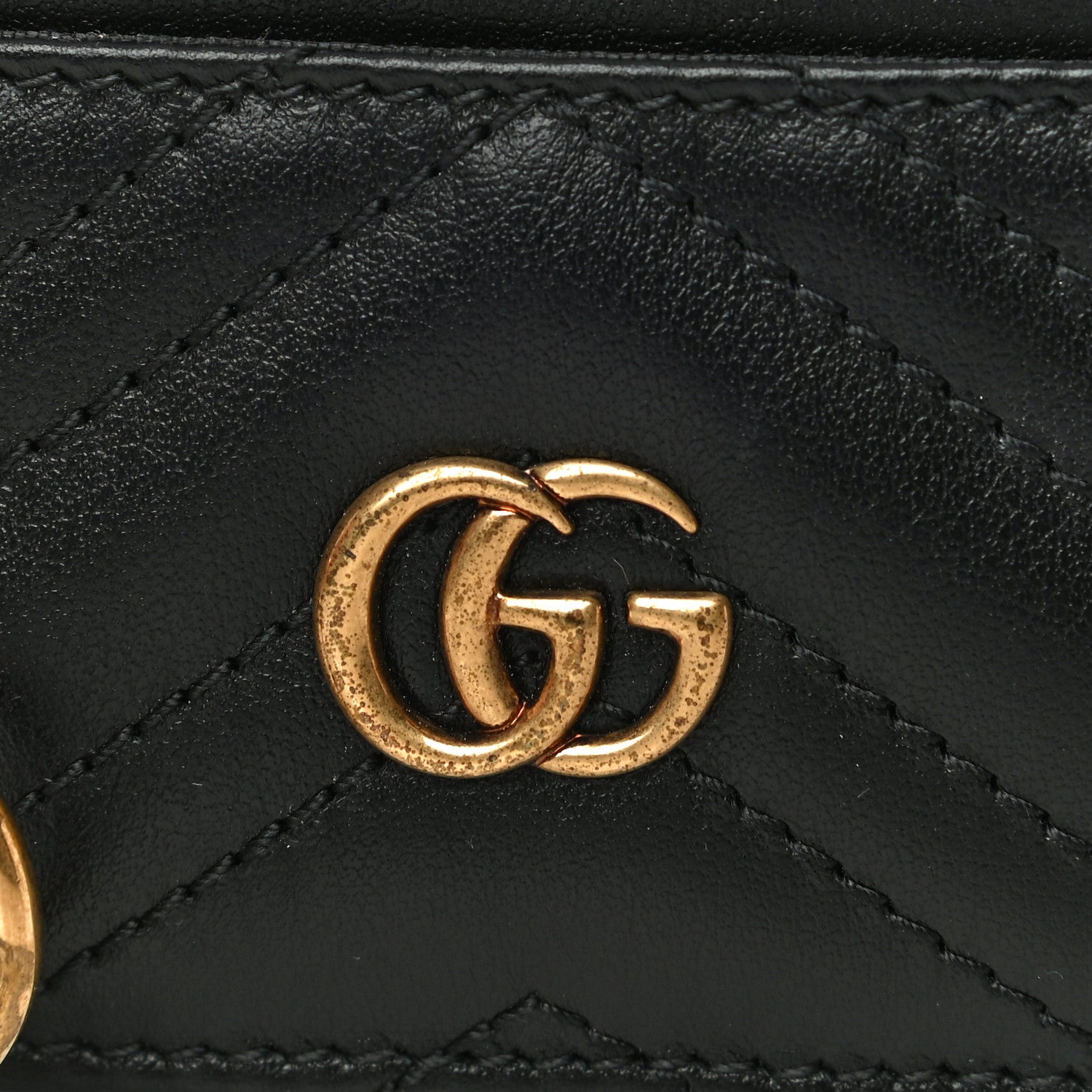 Gucci Calfskin Matelasse Chevron GG Marmont Key Case Card Holder Black 9 of 12