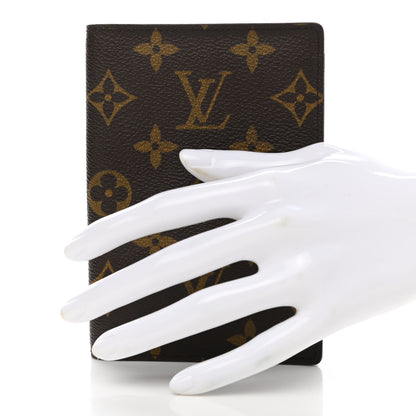 Louis Vuitton Monogram Passport Cover 2 of 7