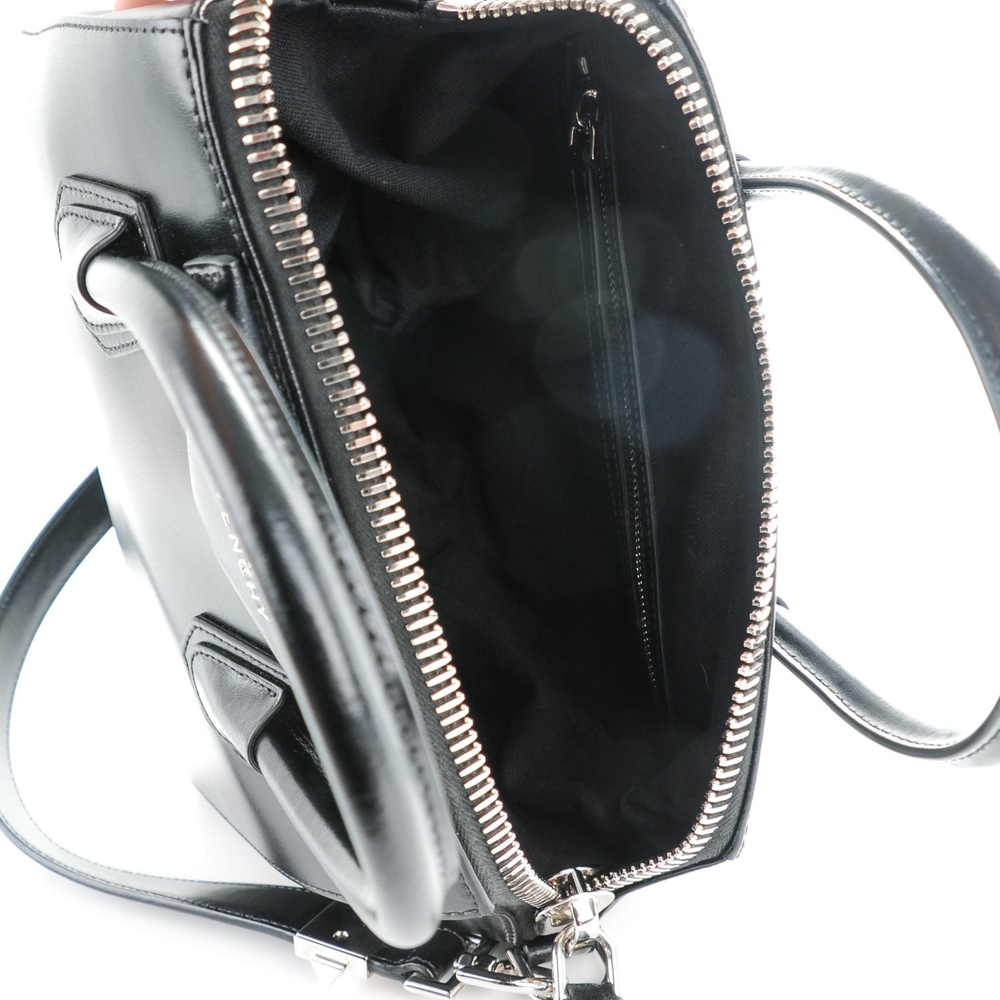 Shiny Lord Calfskin Small Antigona Black