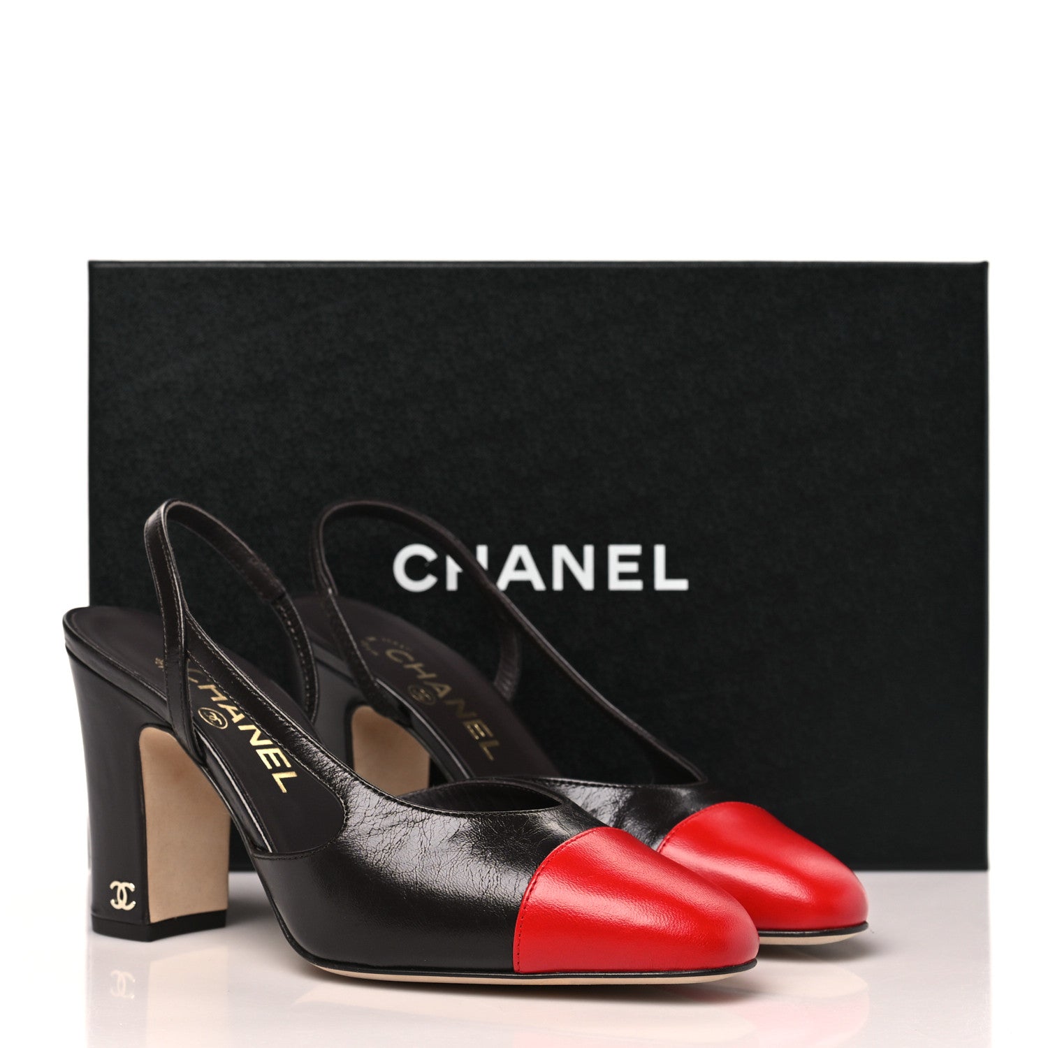 美品 CHANEL パンプス サイズ37 1/2 レザー レッド×ブラック Chanel Crumpled Shiny Lambskin Cap Toe CC Slingback Pumps 37 Dark