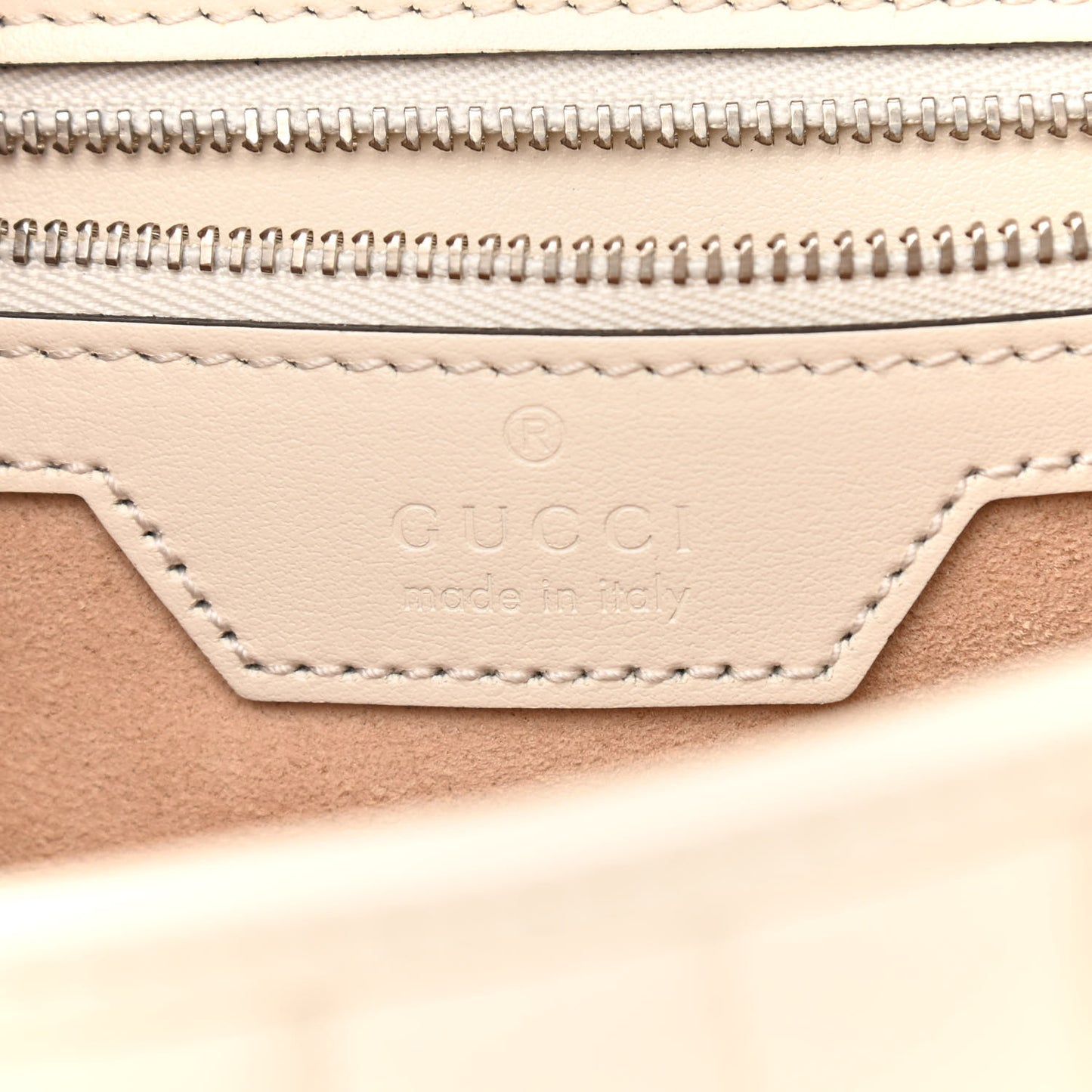 Calfskin Matelasse Aria Small GG Marmont Shoulder Bag Mystic White