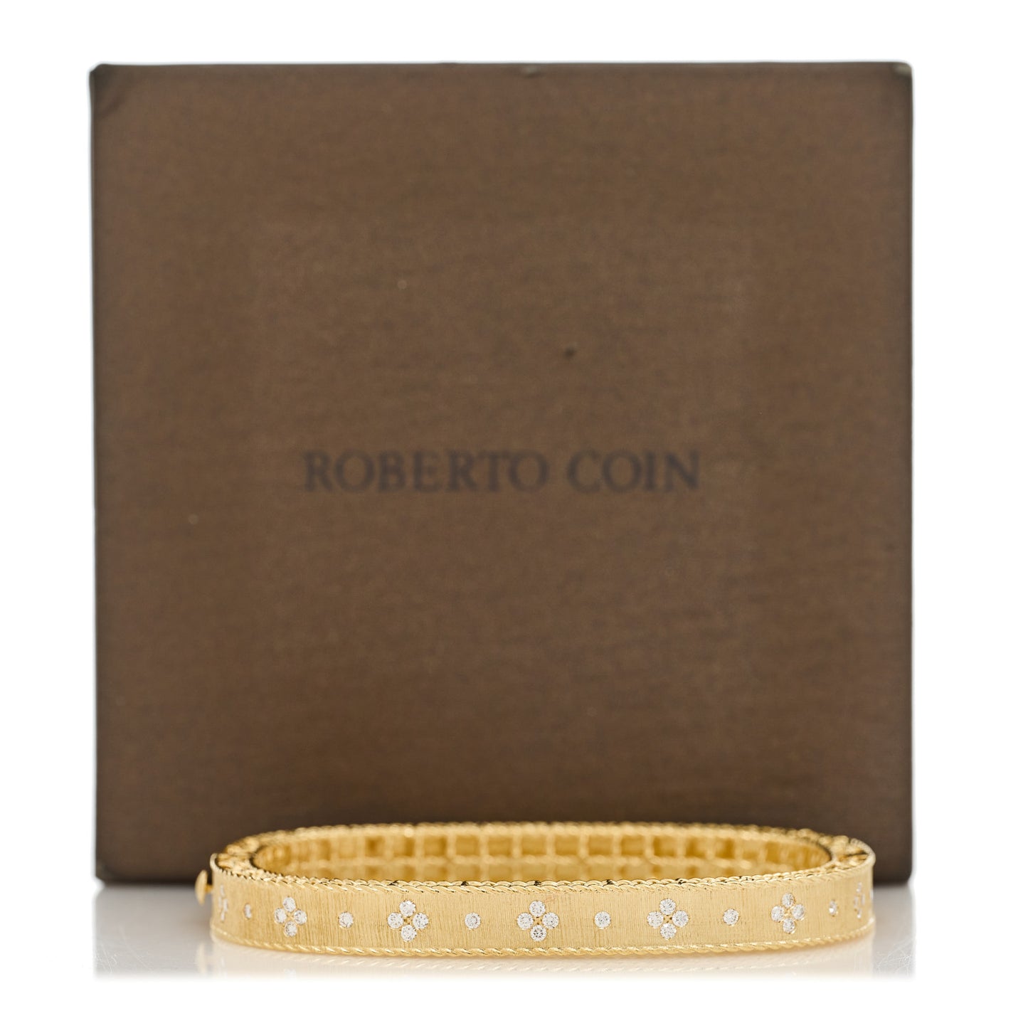 18K Yellow Gold Diamond Princess Satin Fleur De Lis Bangle Bracelet