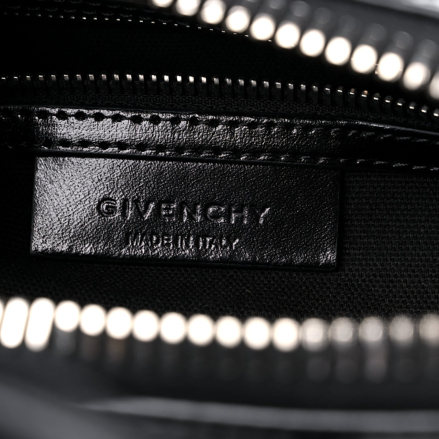 Shiny Lord Calfskin Mini Antigona Black