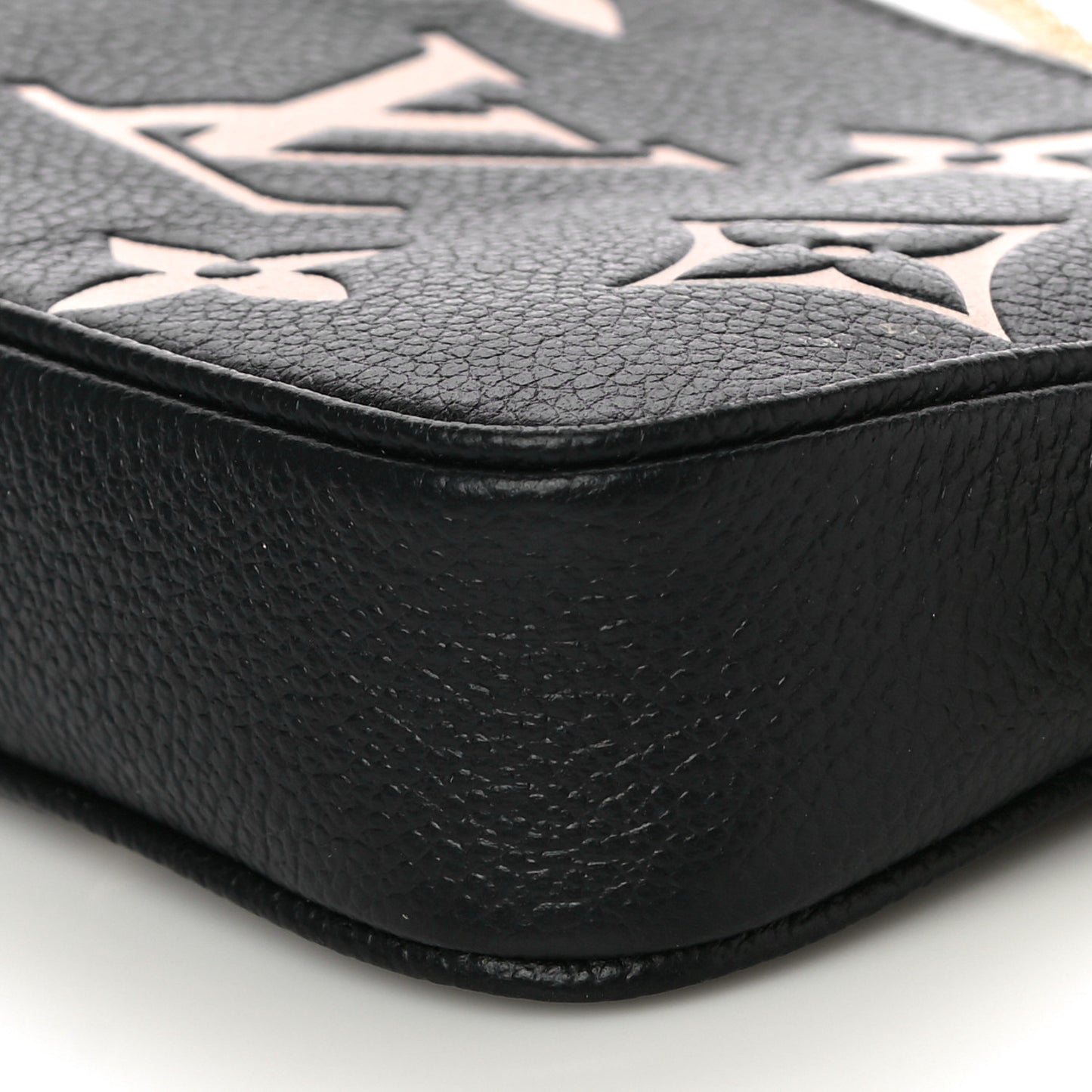 Empreinte Monogram Giant Mini Pochette Accessories Black