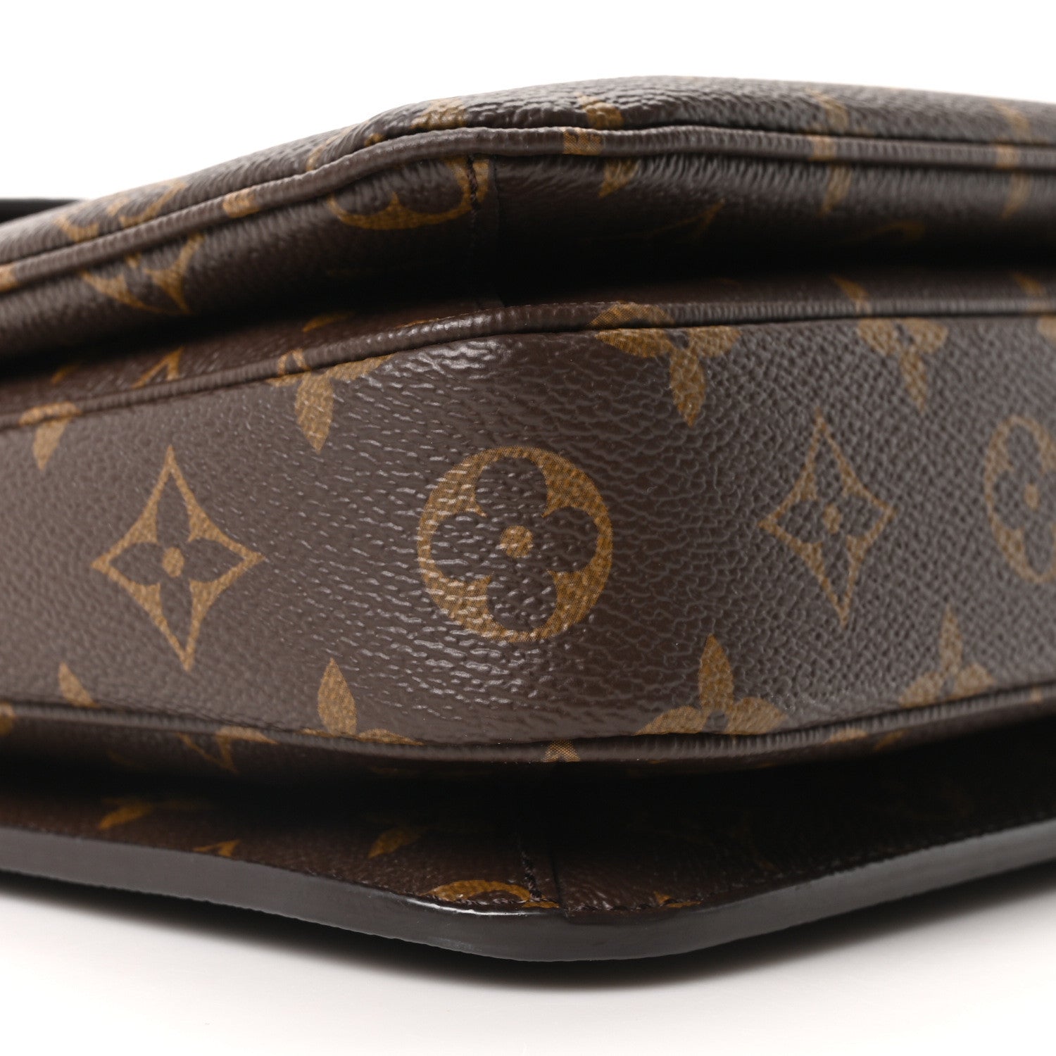 Louis Vuitton Monogram Pochette Metis 8 of 9