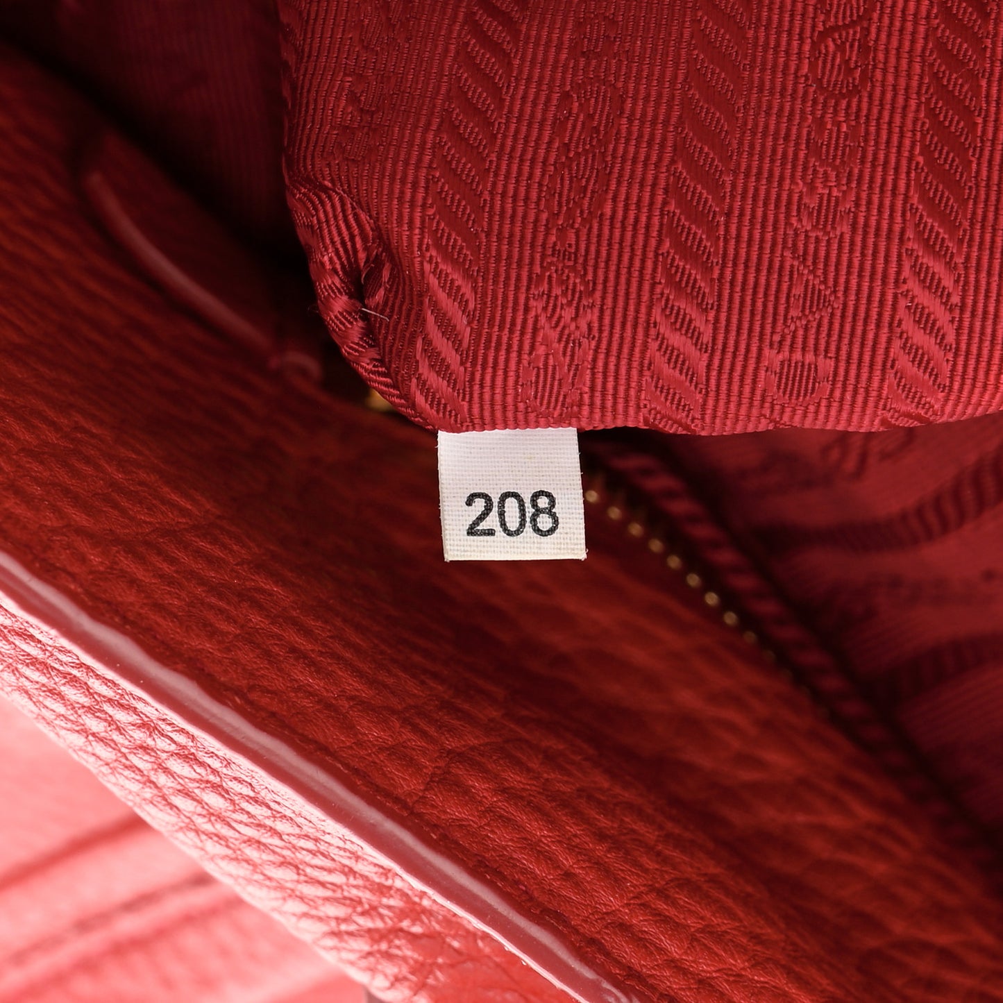 Vitello Daino Side Zip Shopper Tote Rosso