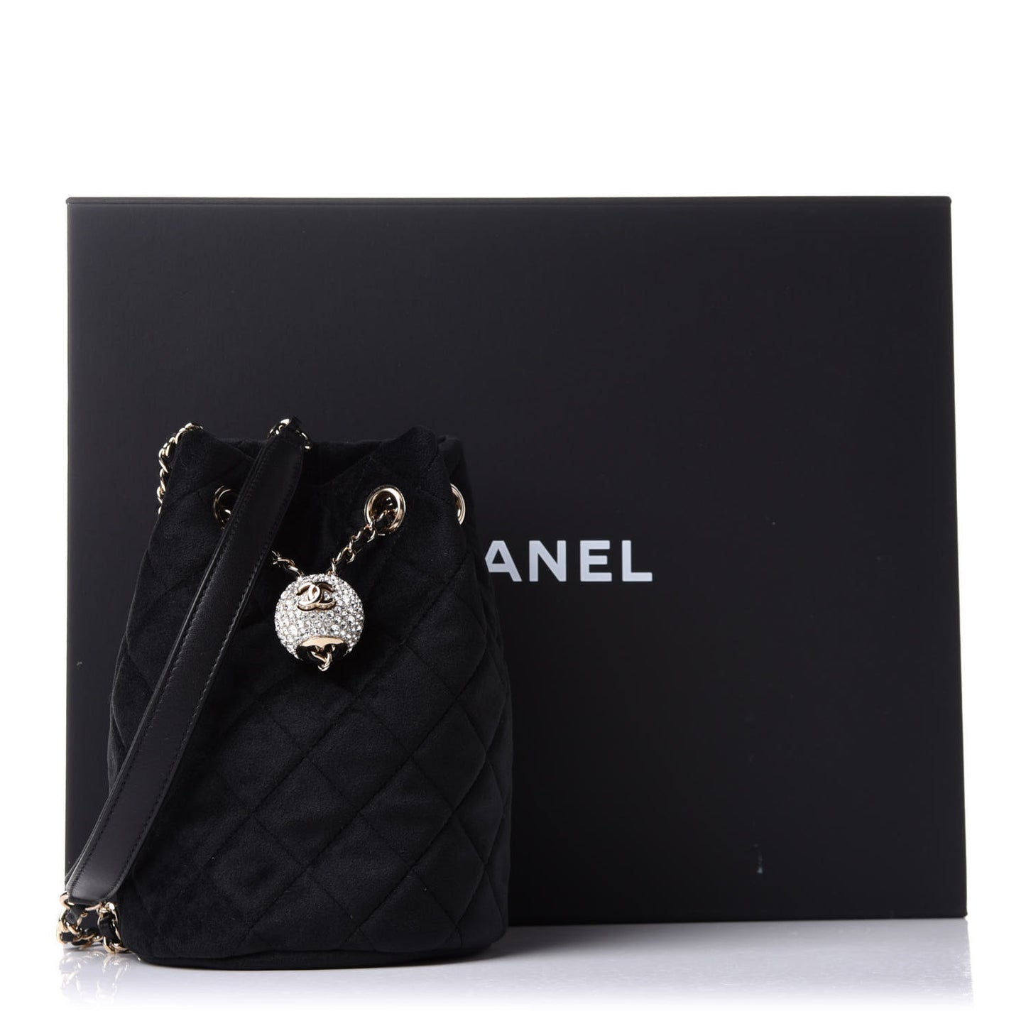 Velvet Quilted Pearl Crush Drawstring Bag Black