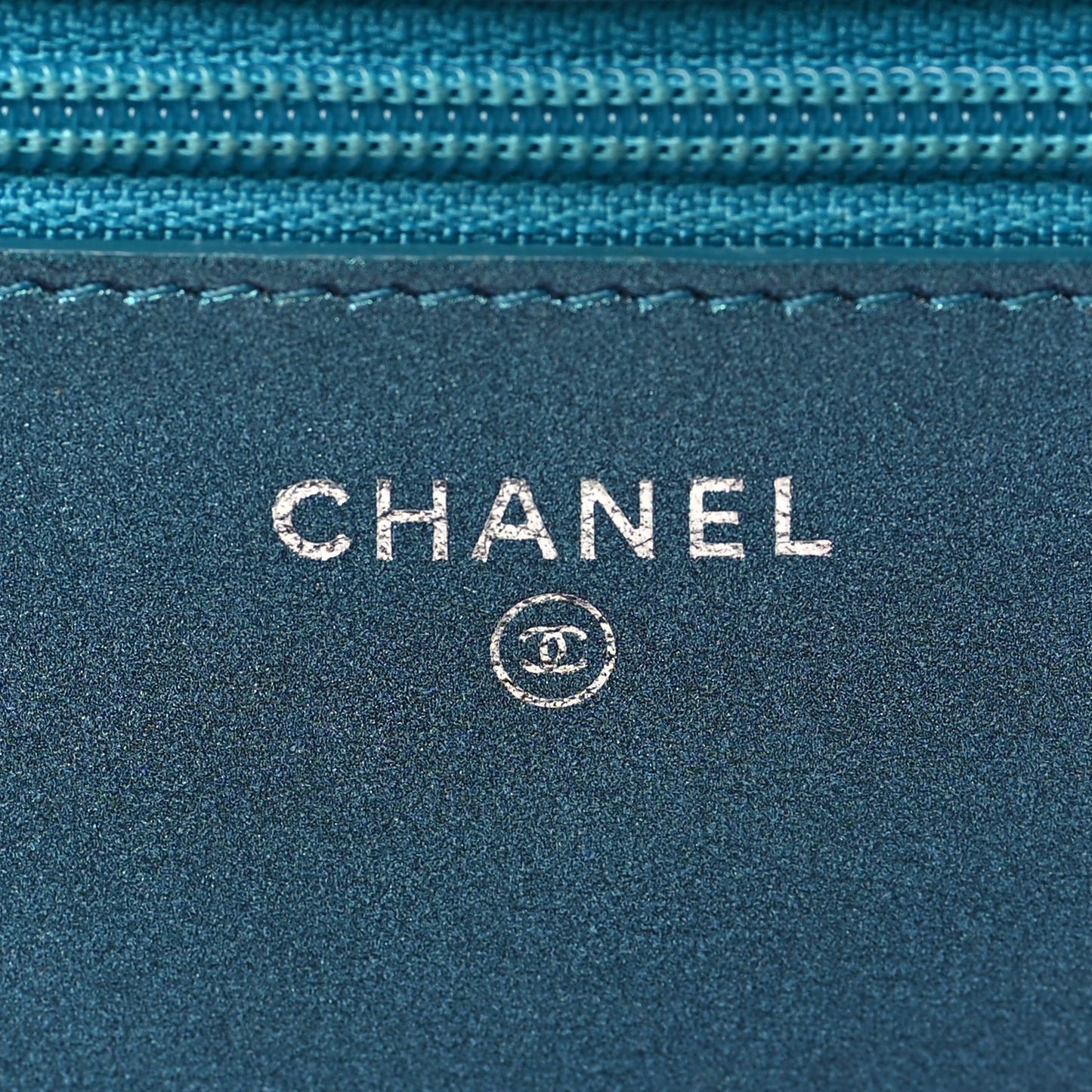 Metallic Lambskin Wallet On Chain WOC Turquoise