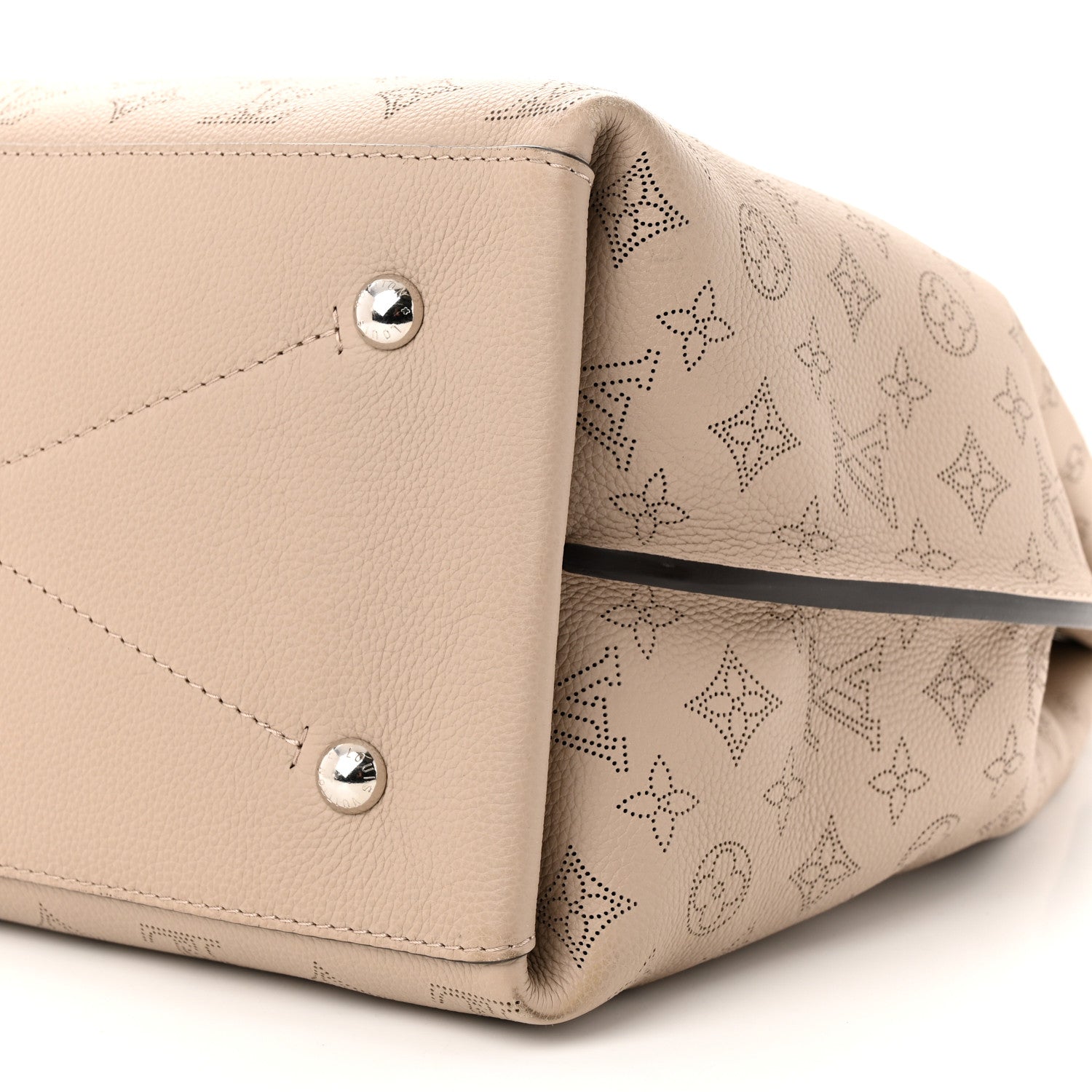 Louis Vuitton Mahina Carmel Hobo Galet 9 of 10