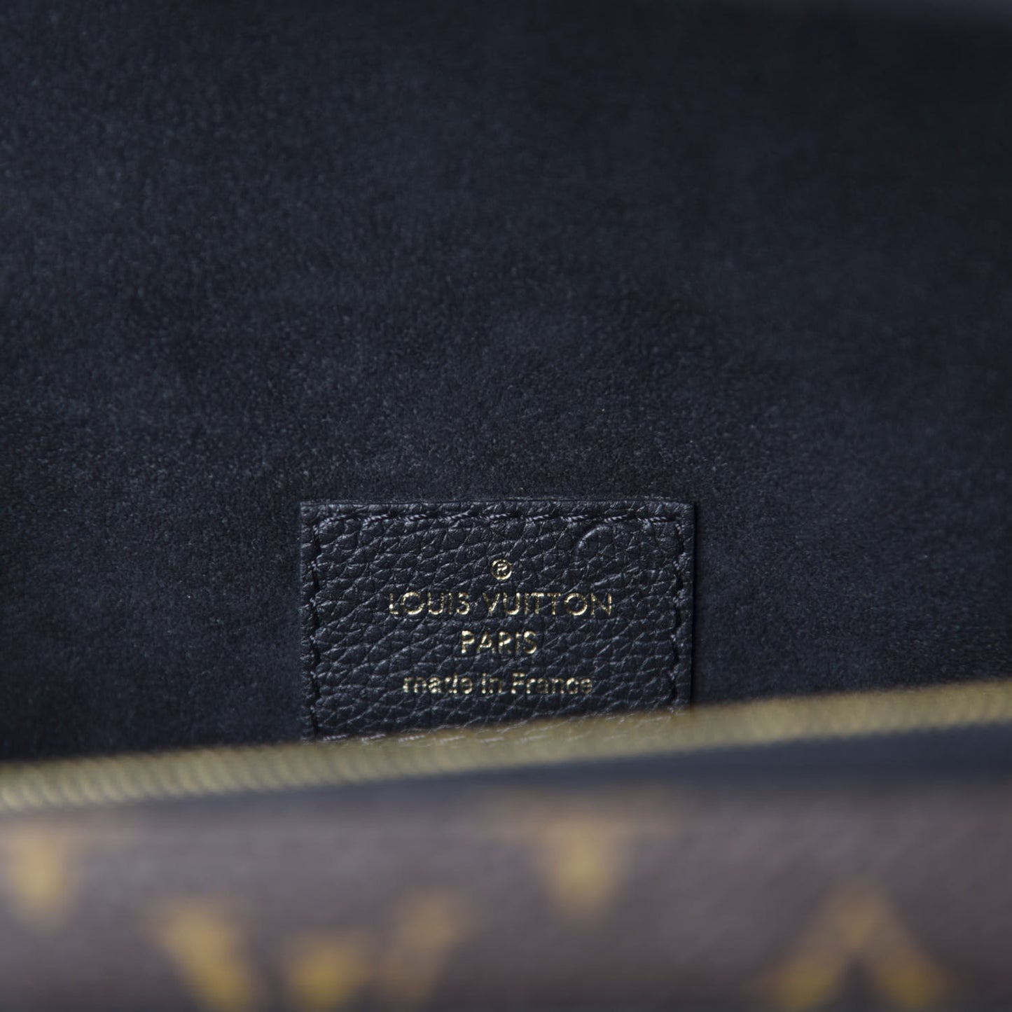Monogram Victoire Black