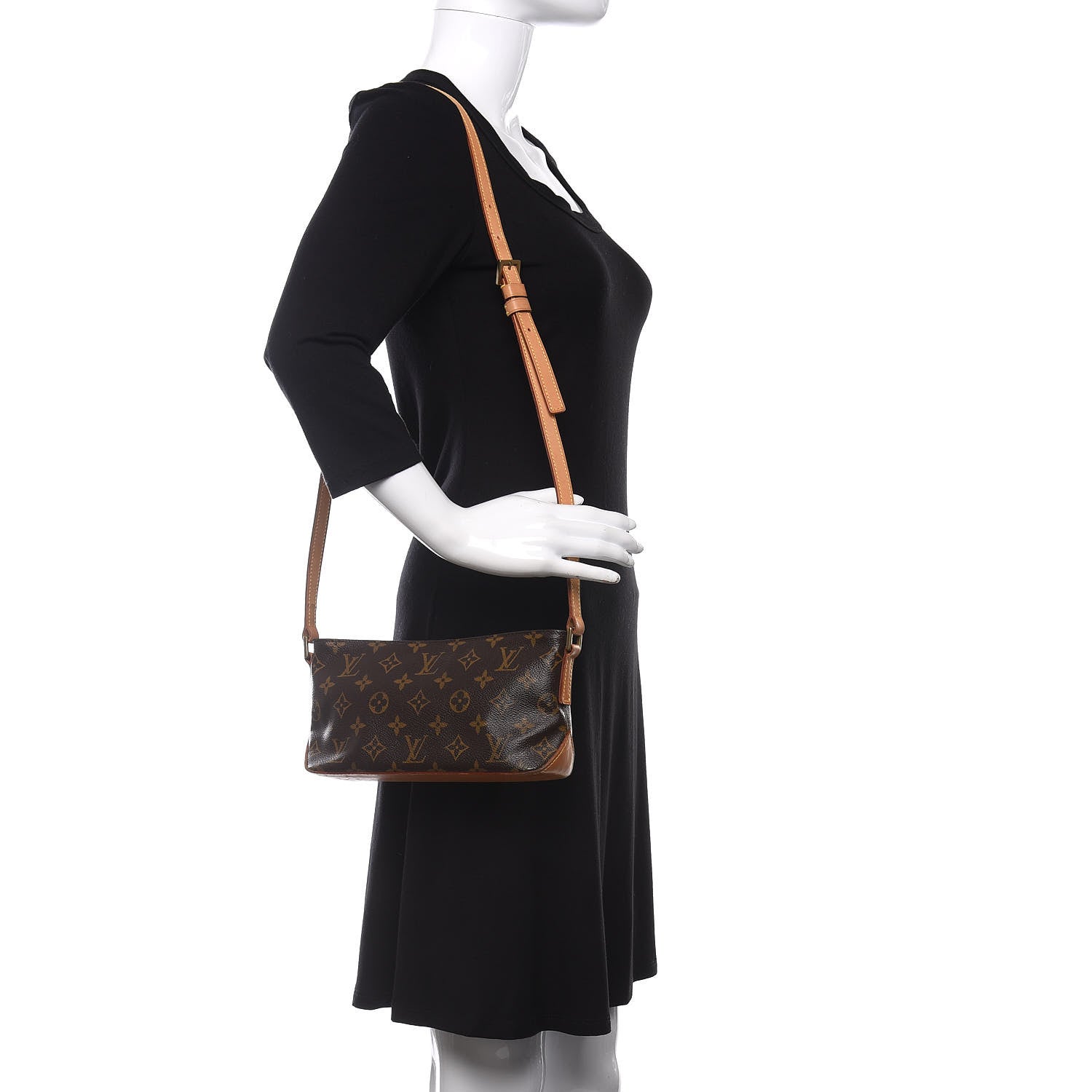 Louis Vuitton Monogram Trotteur 2 of 10