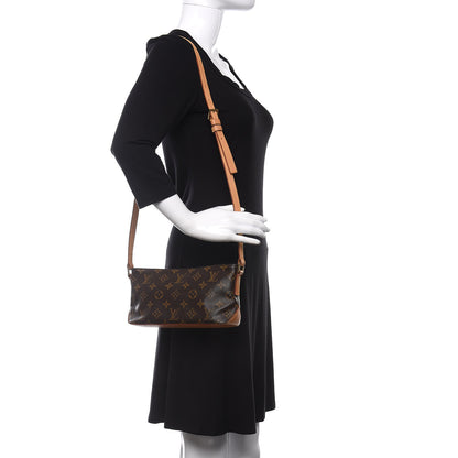 Louis Vuitton Monogram Trotteur 2 of 10