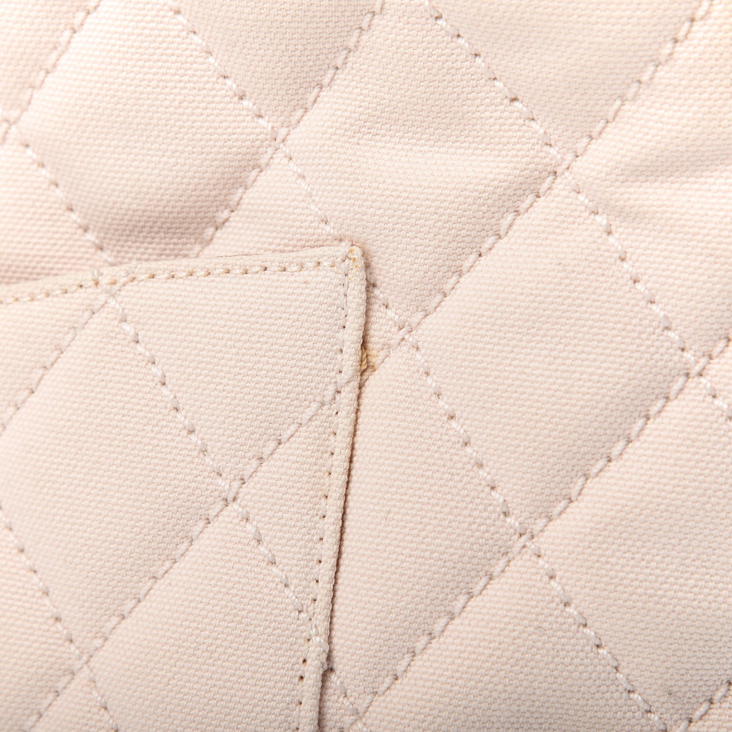 Canvas Quilted Medallion Tote Light Pink