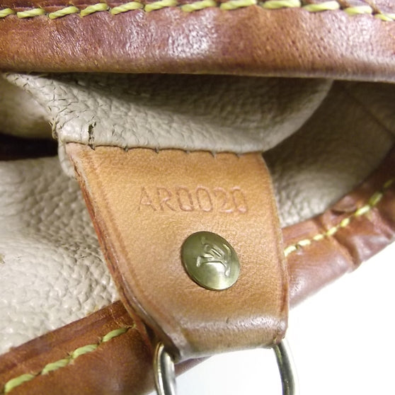 Monogram Petit Bucket 23