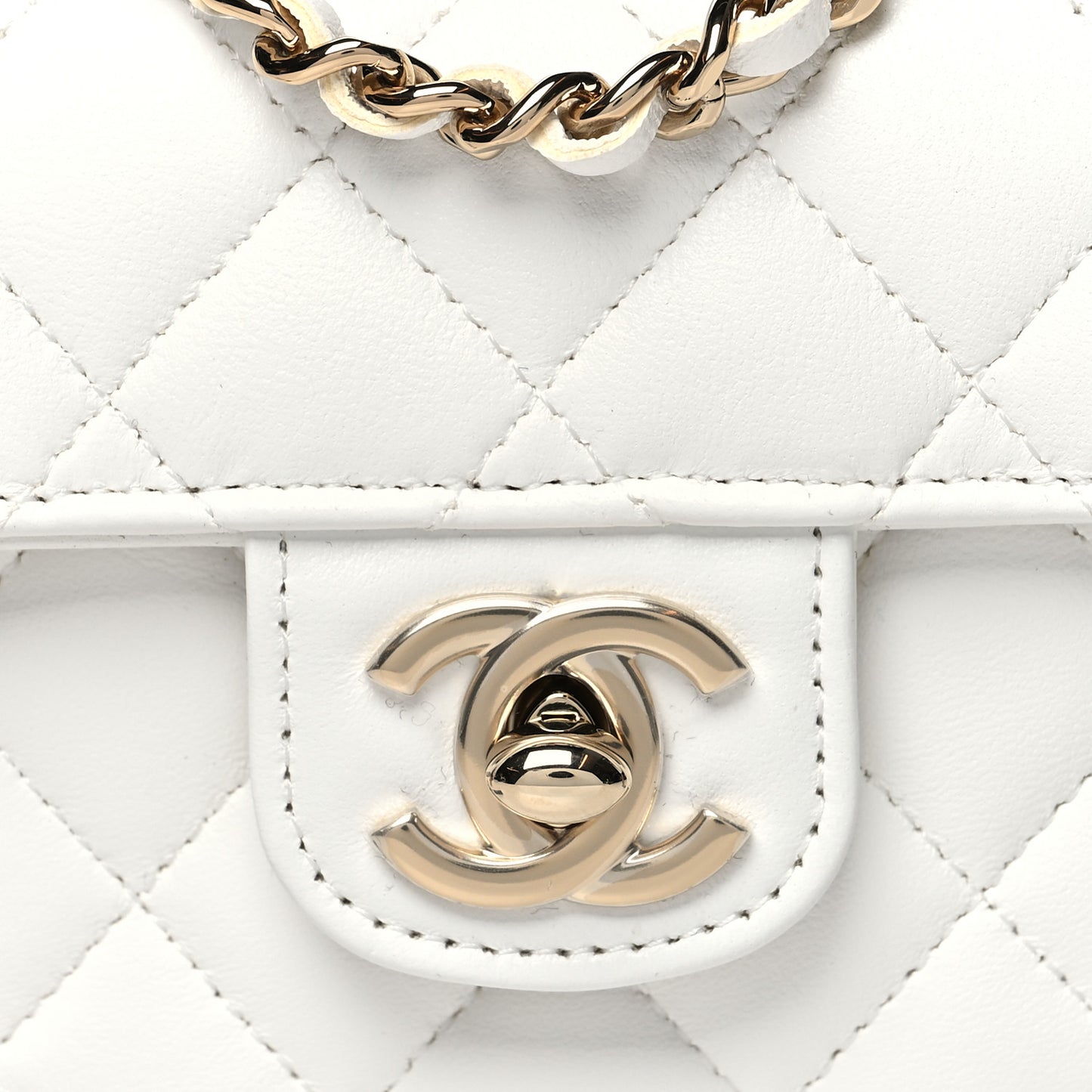 Lambskin Quilted CC In Love Heart Clutch With Chain White