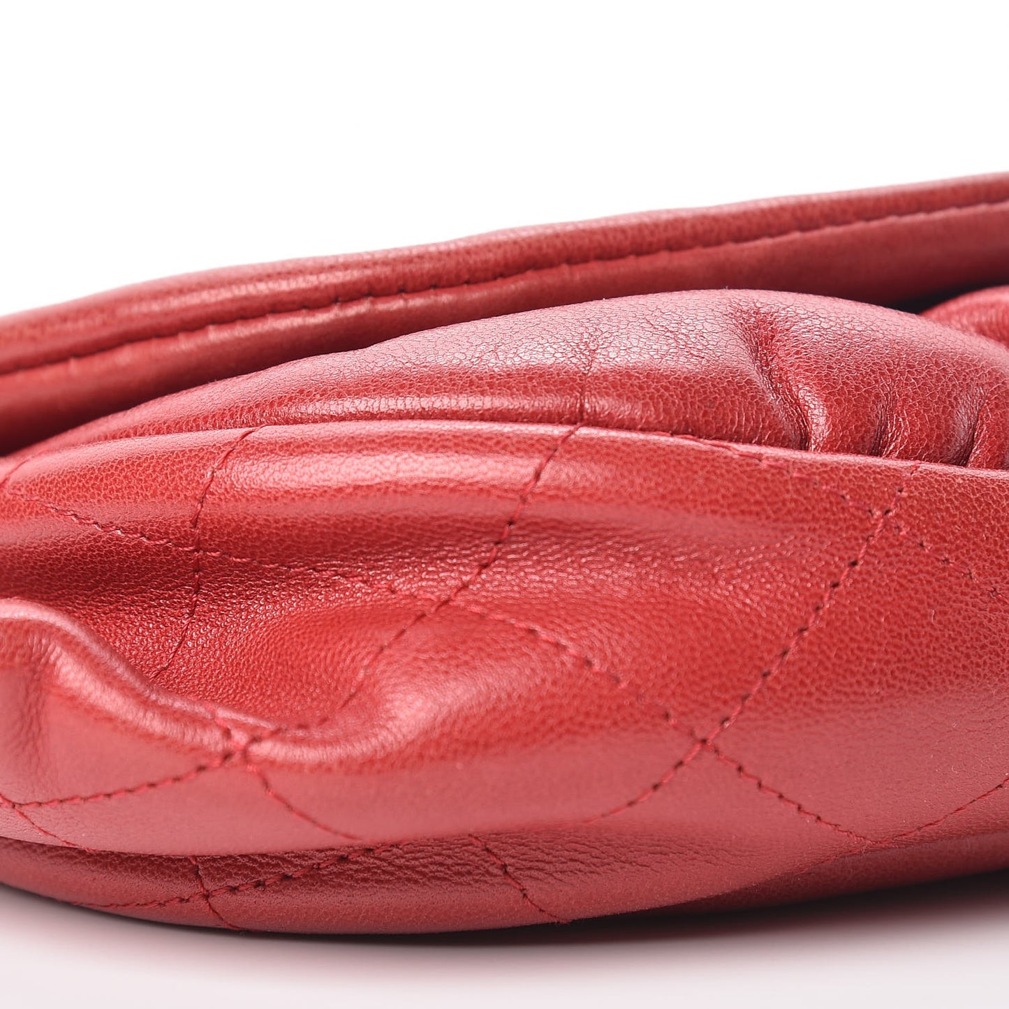 Lambskin Half Moon Wallet On Chain WOC Red