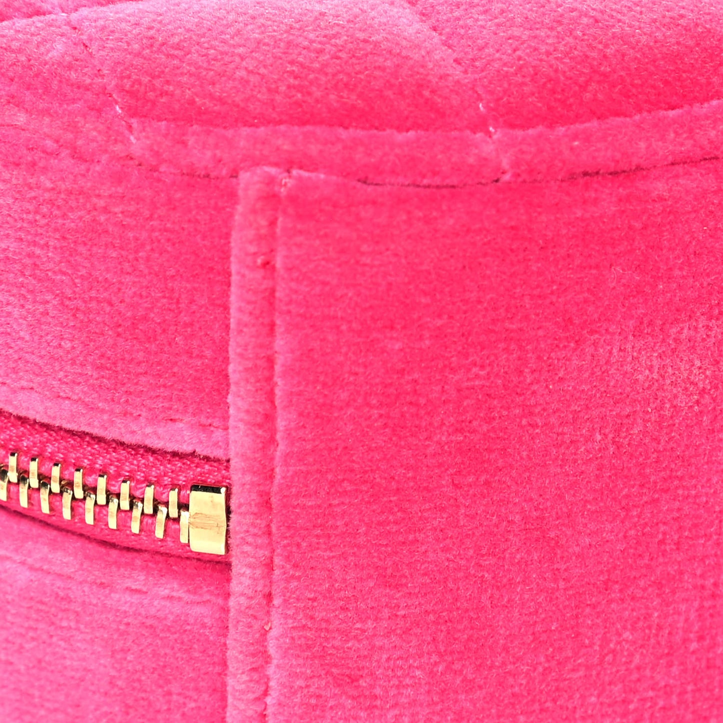 Velvet Round Quilted Pearl Crush Clutch With Chain Pink